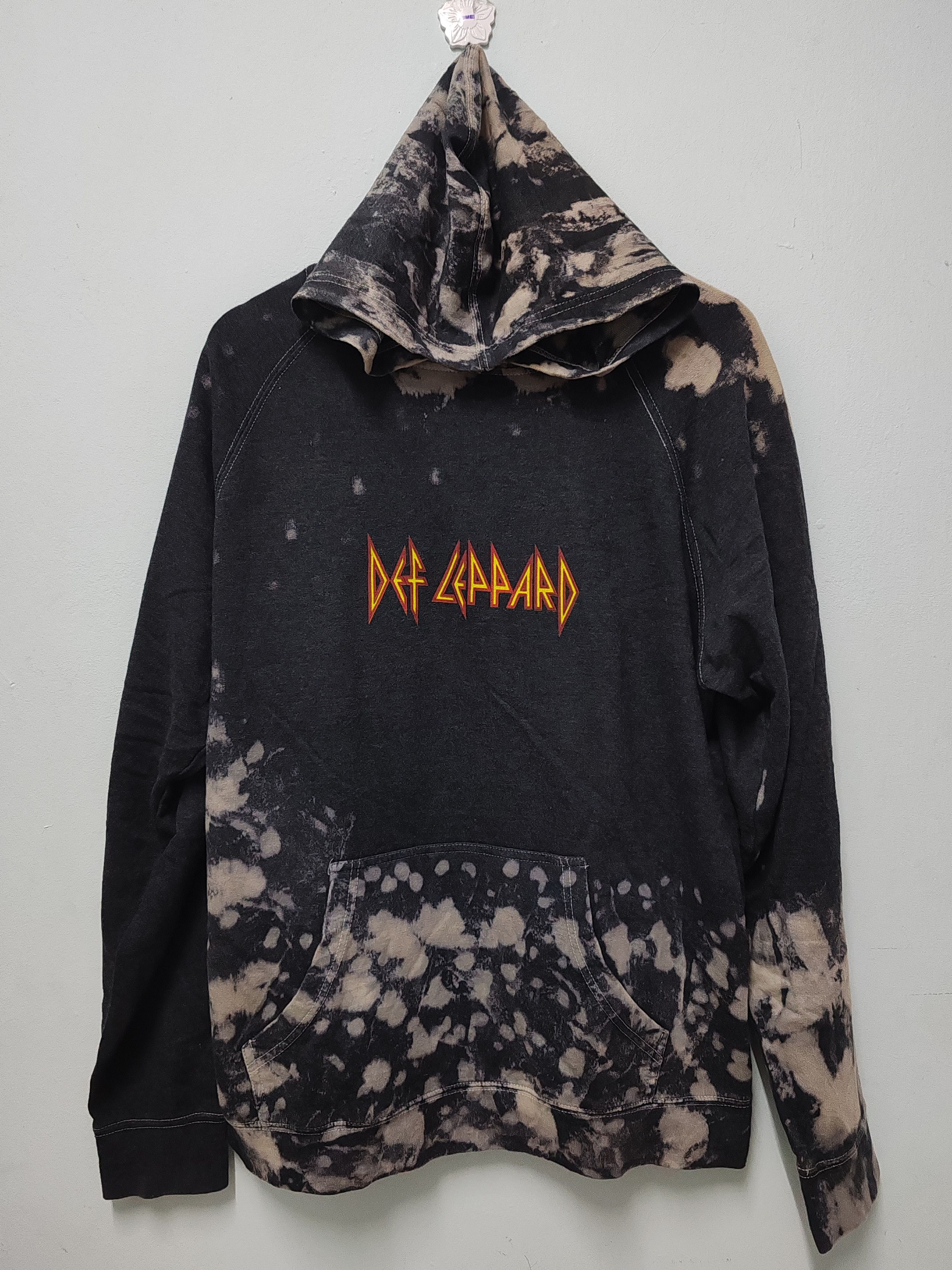 Def Leppard Def Leppard Band 1983 US Tour Hoodie Vintage Style Tie Dye Size US XL / EU 56 / 4 - 3 Thumbnail