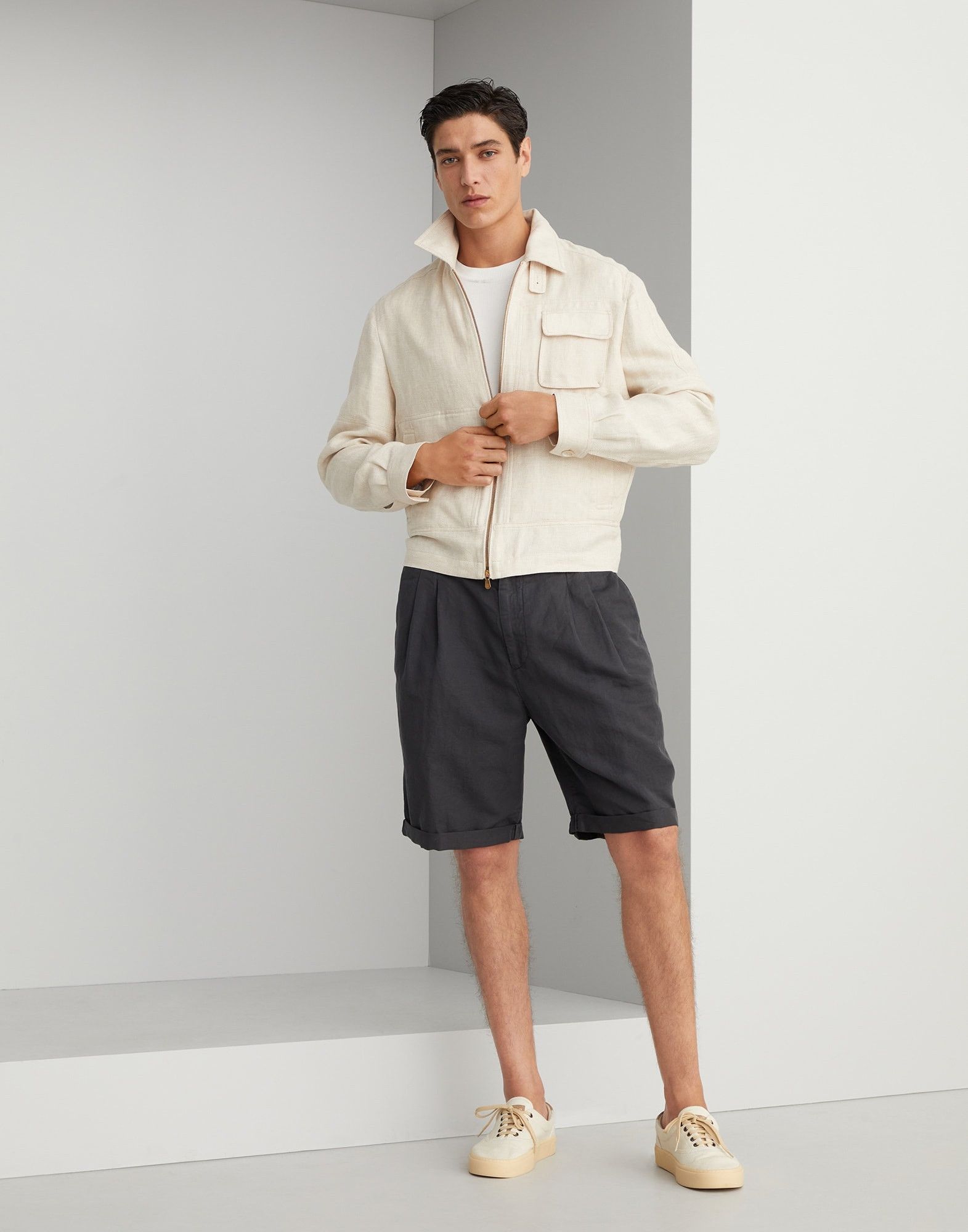 Brunello Cucinelli o1la1rc1a0425 Dyed Bermuda Short in Black Size US 36 / EU 52 - 4 Thumbnail