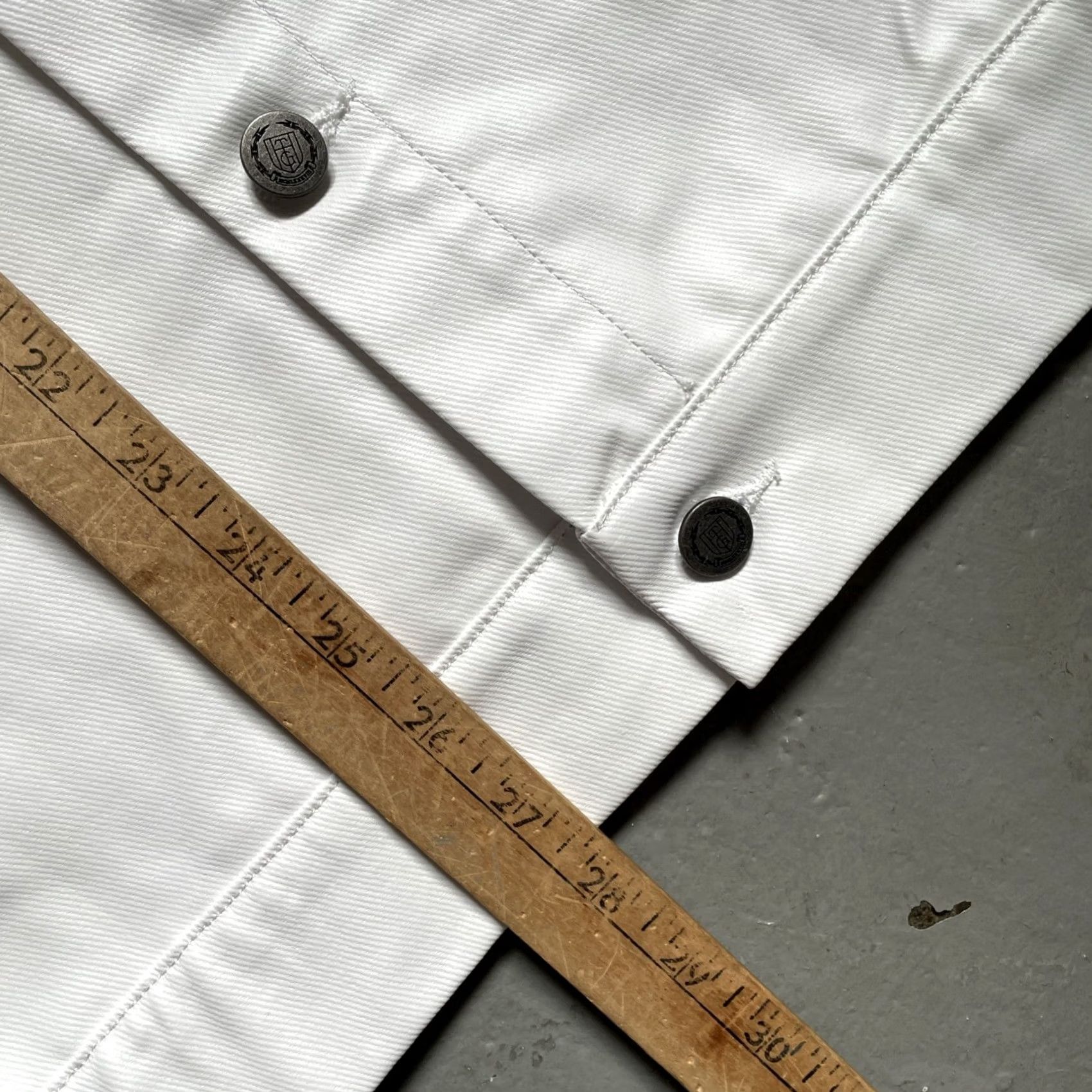 Honor the Gift Honor The Gift Waxed Trucker Jacket Chore Workwear L NWT White Cotton Size L Men Jacket Size US L / EU 52-54 / 3 - 5 Thumbnail