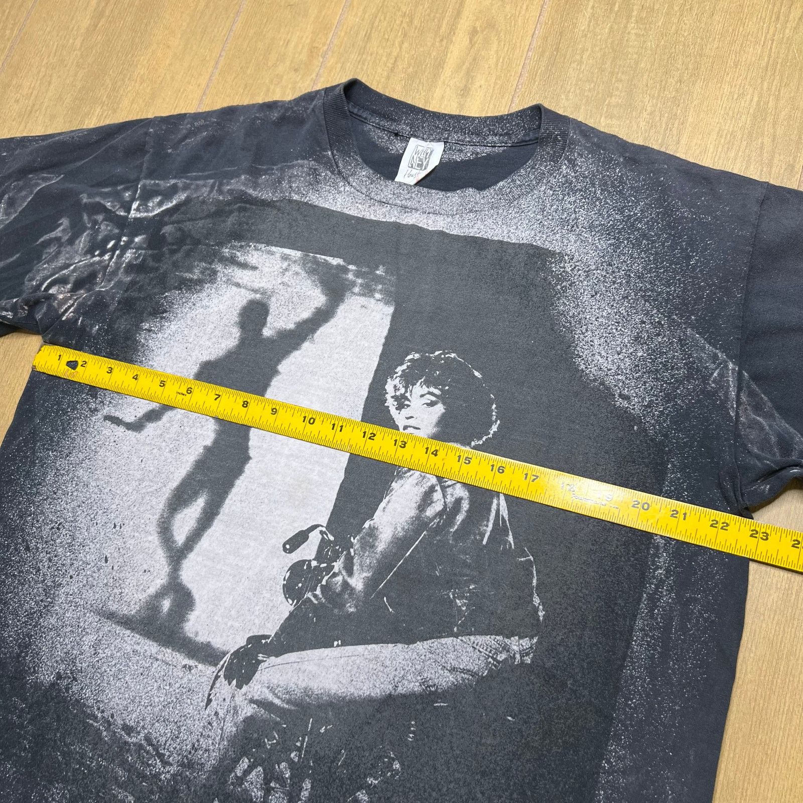 Vintage Vintage Whitney Houston T Shirt XL USA AOP 90s Single Stitch Size US XL / EU 56 / 4 - 5 Thumbnail
