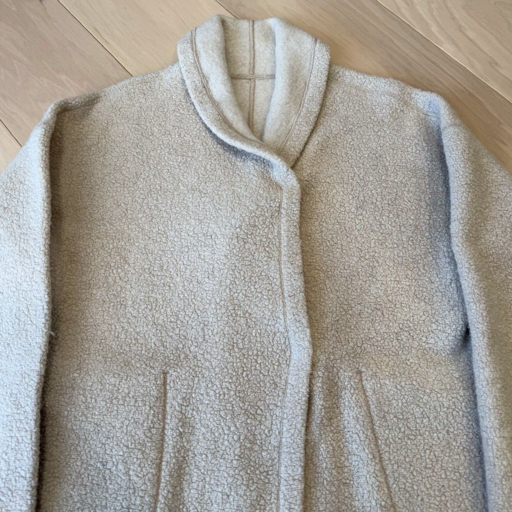 Lululemon Lululemon Sincerely Sherpa Wrap Women's S Beige Open Sweater Glam Athleisure Size S / US 4 / IT 40 - 3 Thumbnail