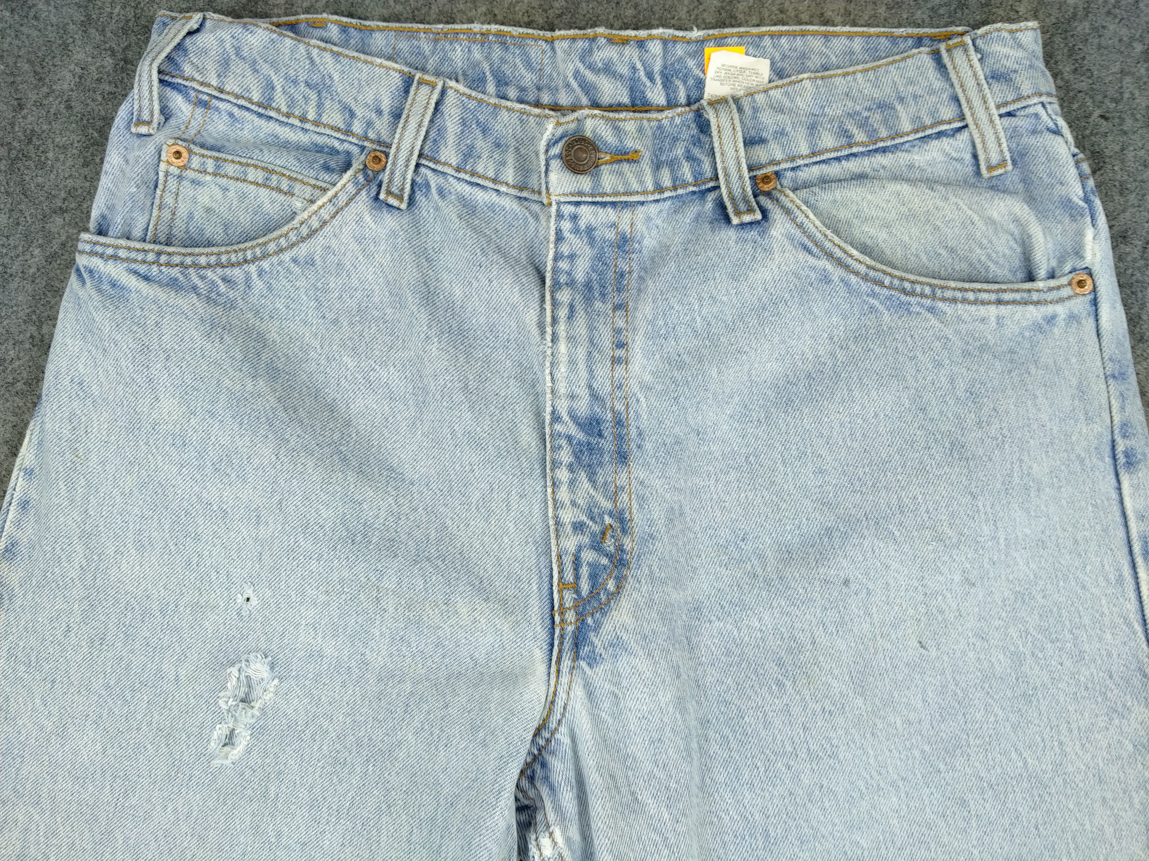 Levi's Light Wash Vintage Levi's 550 Relaxed Fit Denim 33x31 -JN487 Size US 33 - 3 Thumbnail