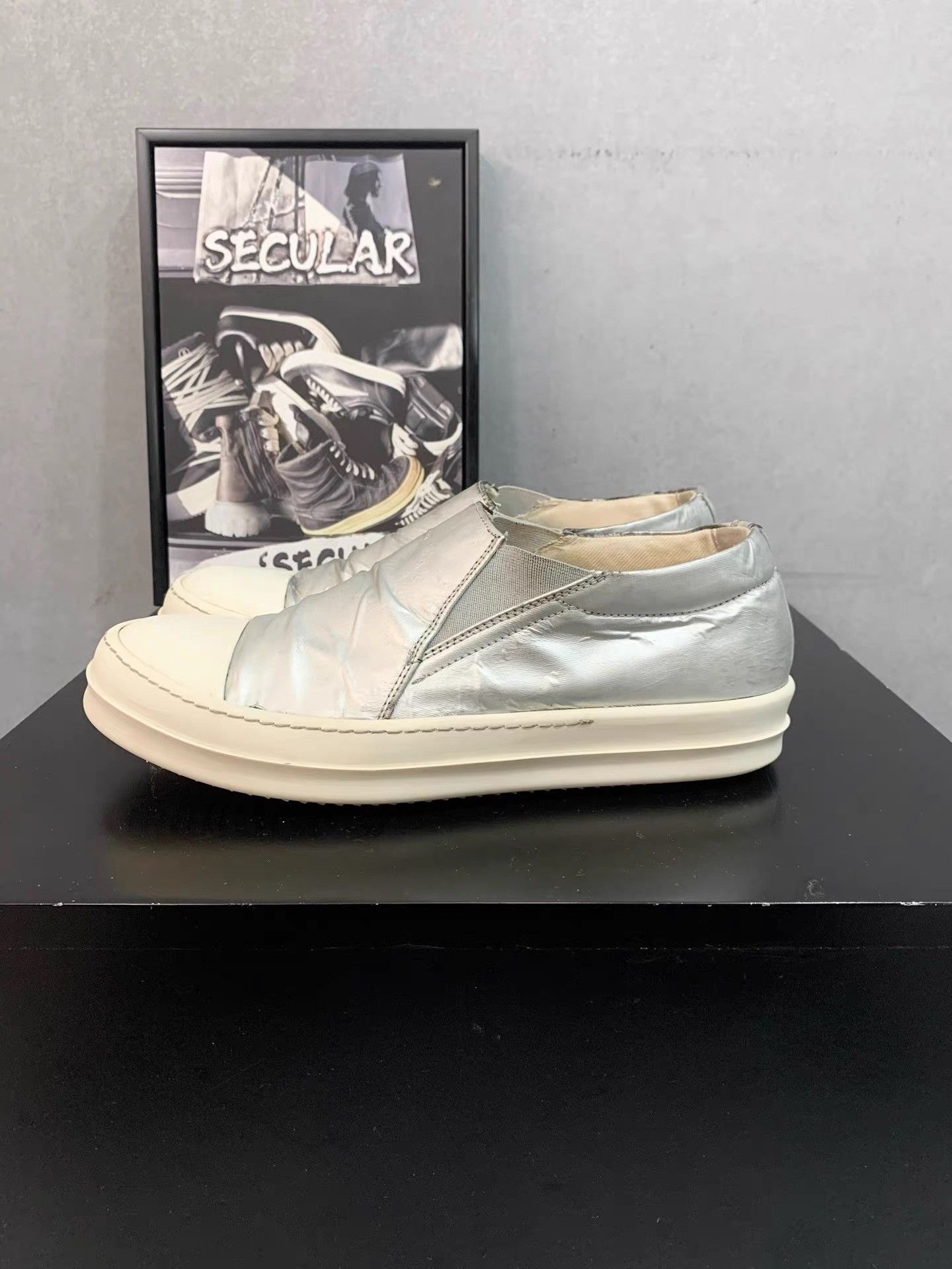 Rick Owens Rick Owens Silver Slip-On Shoes K34 Size US 7 / EU 40 - 2 Thumbnail