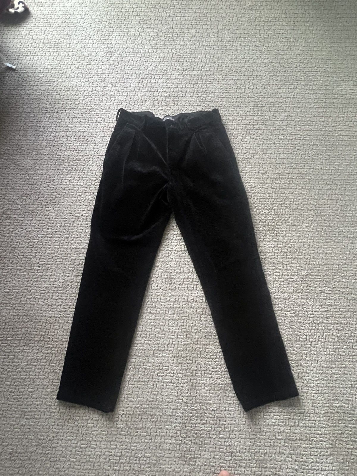 H&M H&M BLACK CORDUROYS Size US 29 - 1 Thumbnail