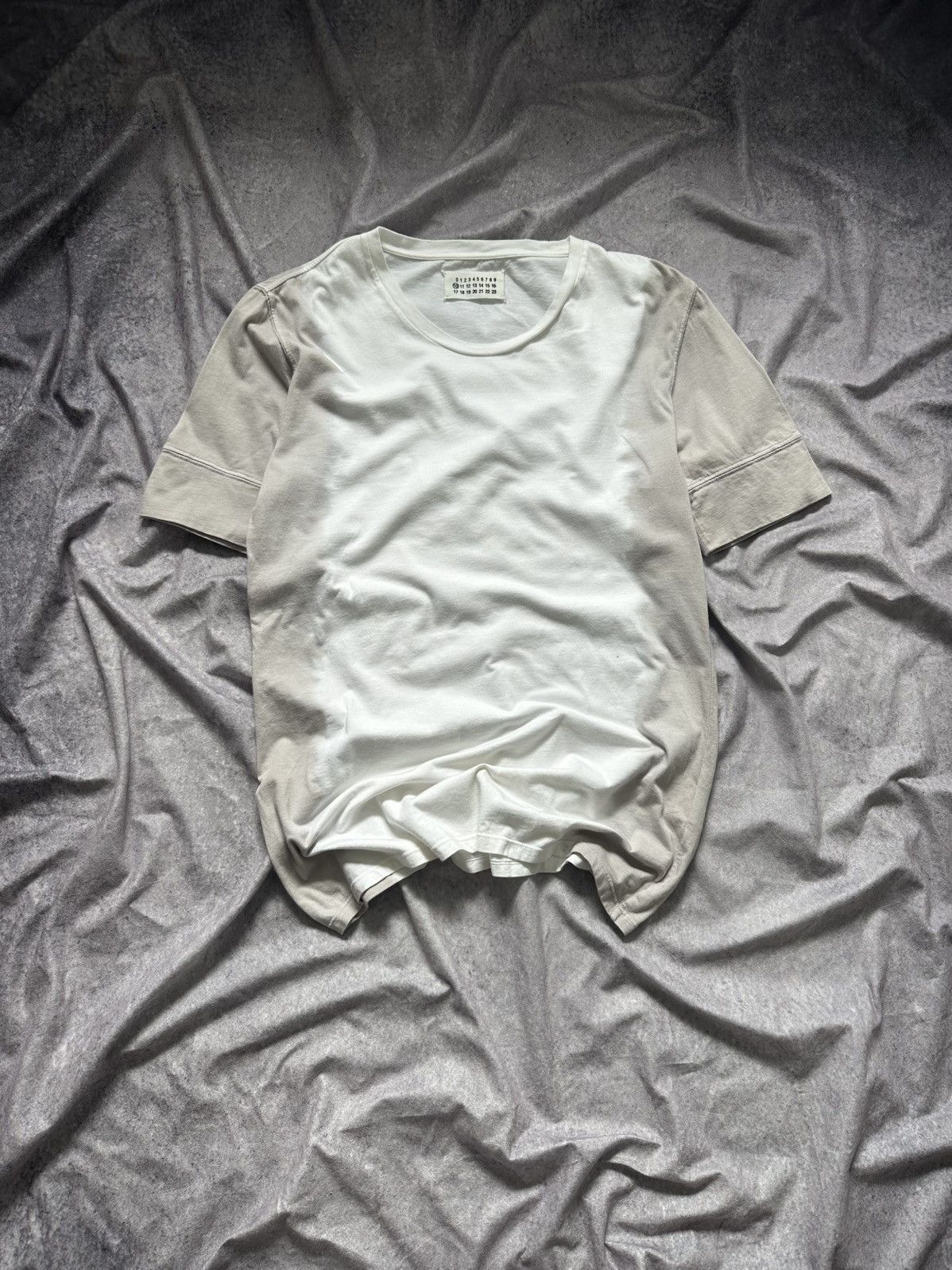 Maison Margiela Maison Margiela SSIl Dyed Colors Panel T-Shirt Size 48(M/L) Size US M / EU 48-50 / 2 - 1 Thumbnail