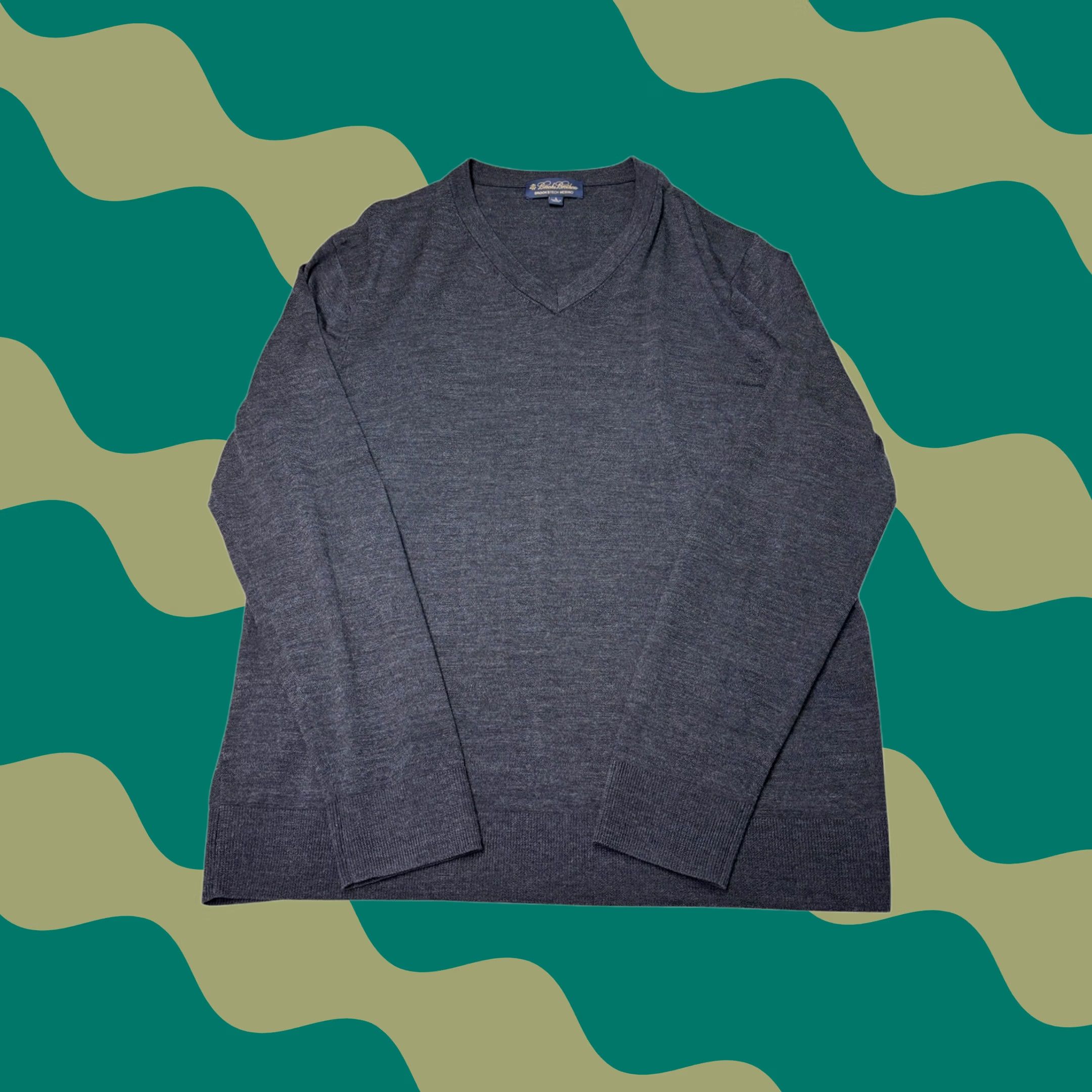Brooks Brothers Brooks Brothers Brookstech Merino Wool V-Neck Sweater Mens Large Charcoal Gray Size US L / EU 52-54 / 3 - 1 Thumbnail