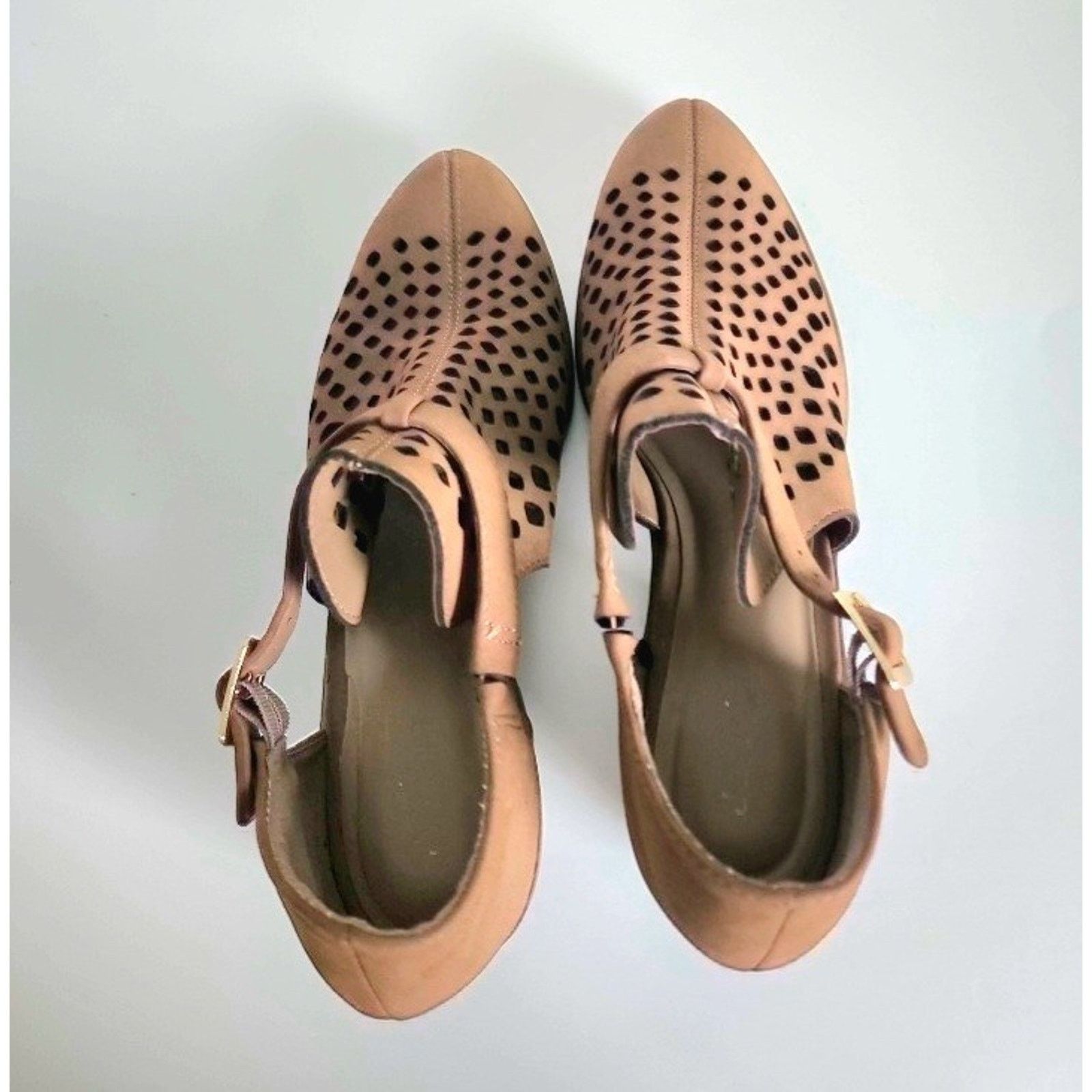& Other Stories pair of tan jasmine brand shoes size 11 Size US 11 / IT 41 - 1 Thumbnail