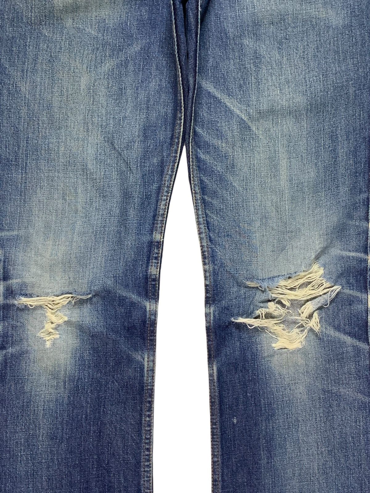 If Six Was Nine × Japanese Brand Vintage Japanese Brand Blue Wash Distressed Flare Jeans Size US 32 / EU 48 - 5 Thumbnail
