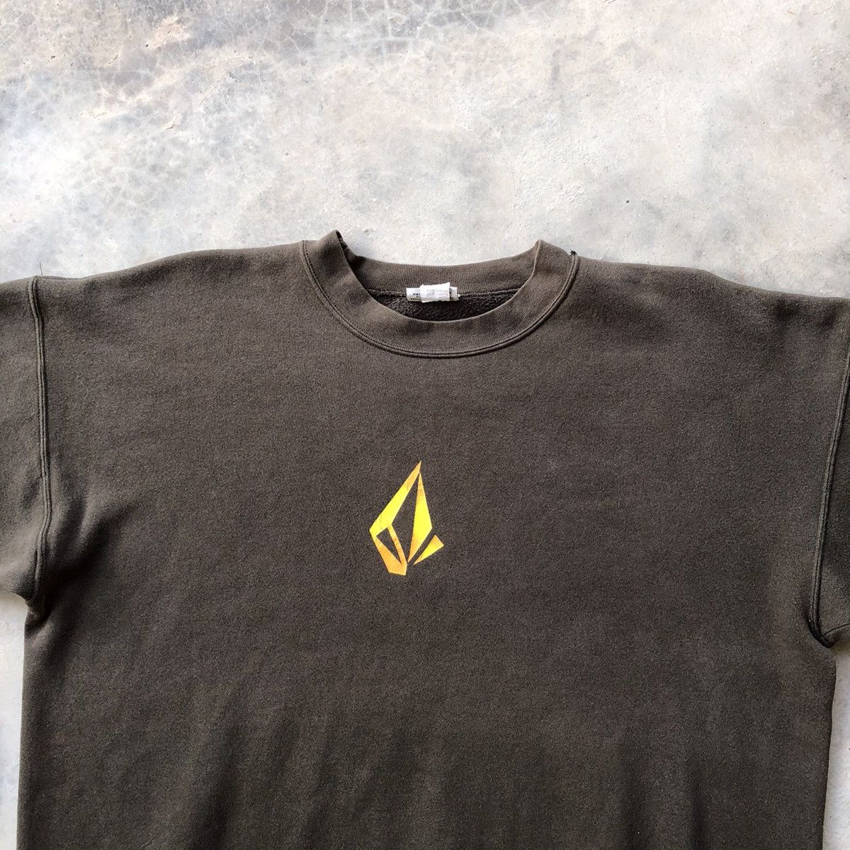 Vintage × Volcom VOLCOM Nice Logo Sweatshirt Size US XL / EU 56 / 4 - 3 Thumbnail