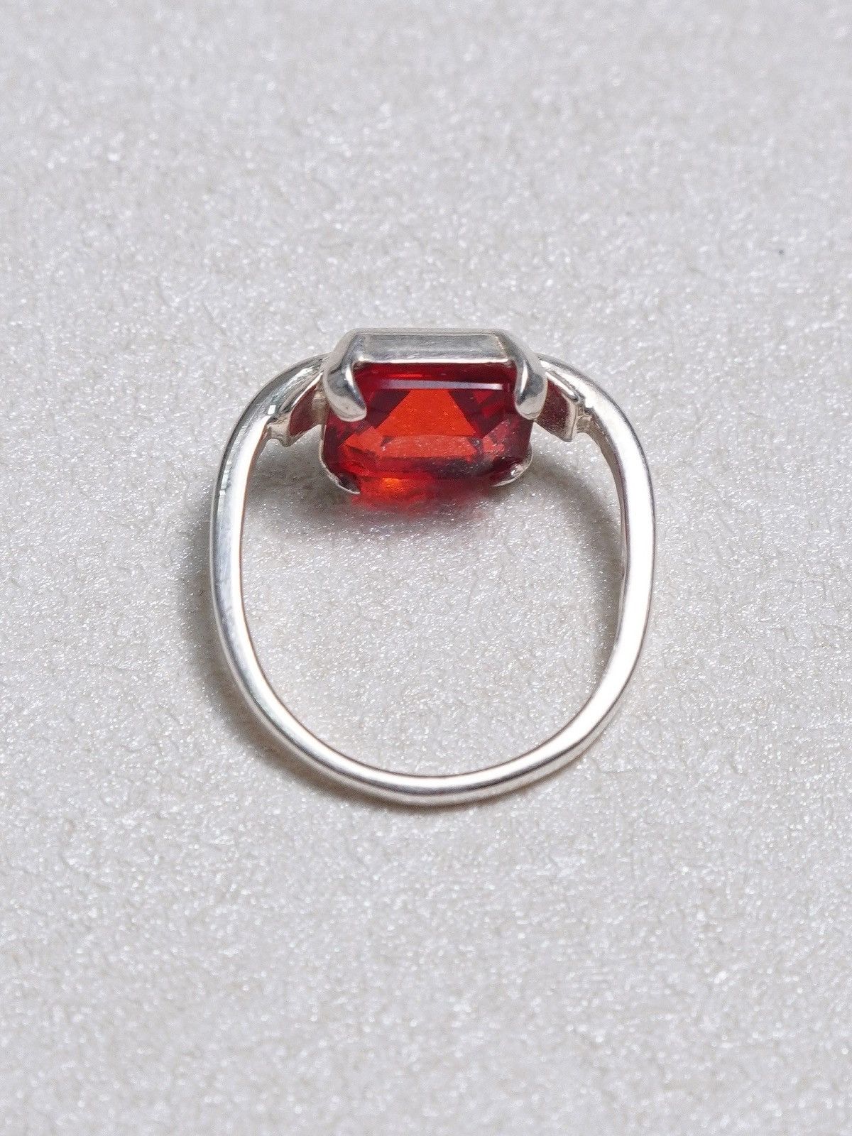 Maison Margiela Martin Margiela Inside-Out Red Emerald 925 Sliver Ring Size ONE SIZE - 1 Thumbnail