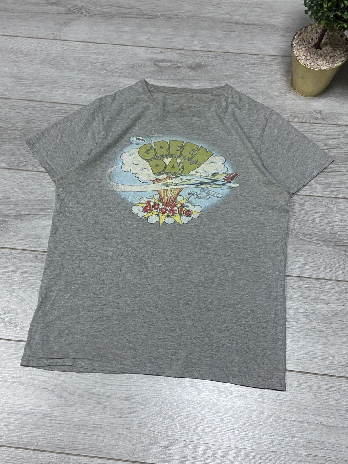 Band Tees Vintage Green Day Dookie Bomb Smoke Dogs Punk Rock USA Tee Size US L / EU 52-54 / 3 - 3 Thumbnail