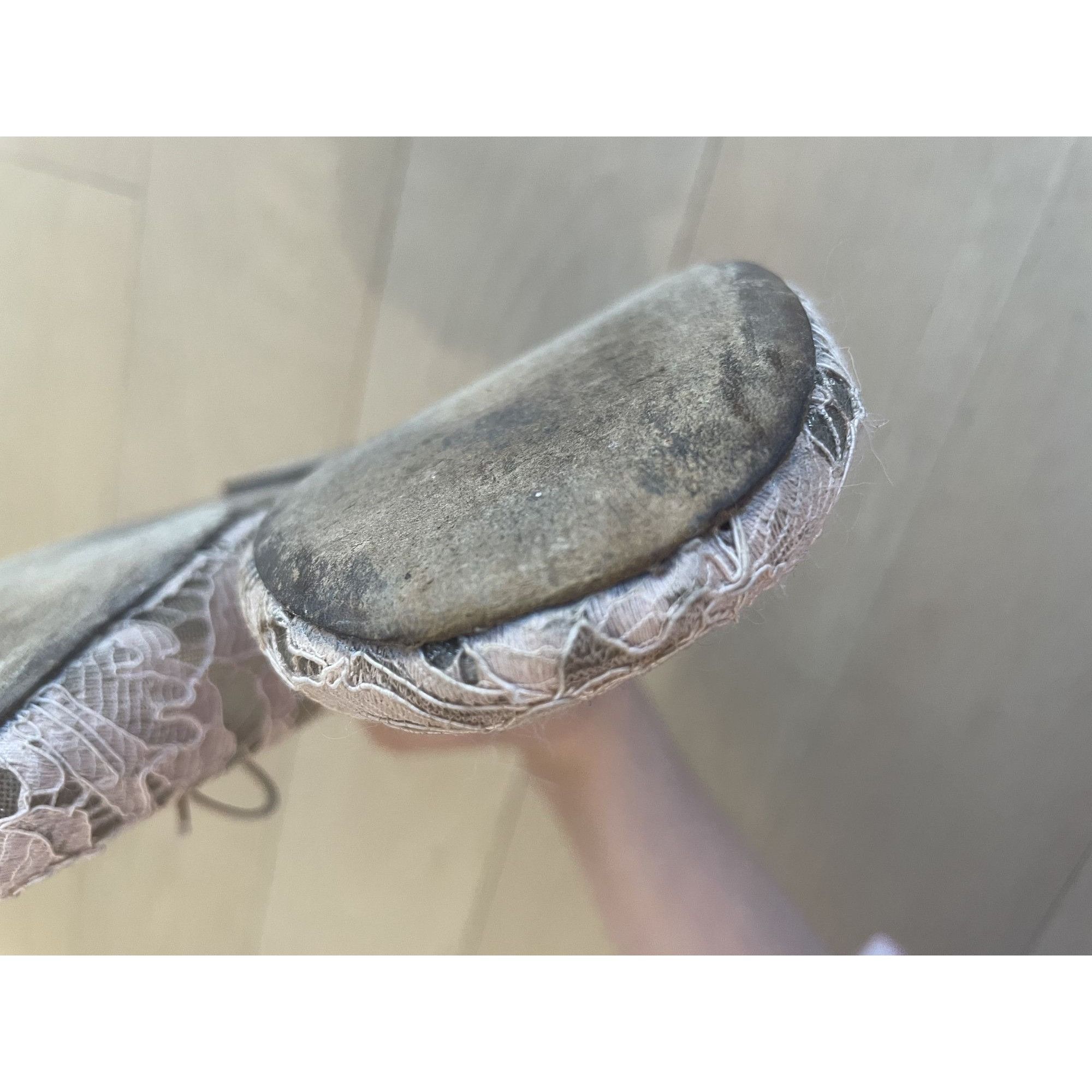 Valentino Valentino Garavani Ivory Lace Ballerina Flats With Studded B Size US 6 / IT 36 - 12 Thumbnail