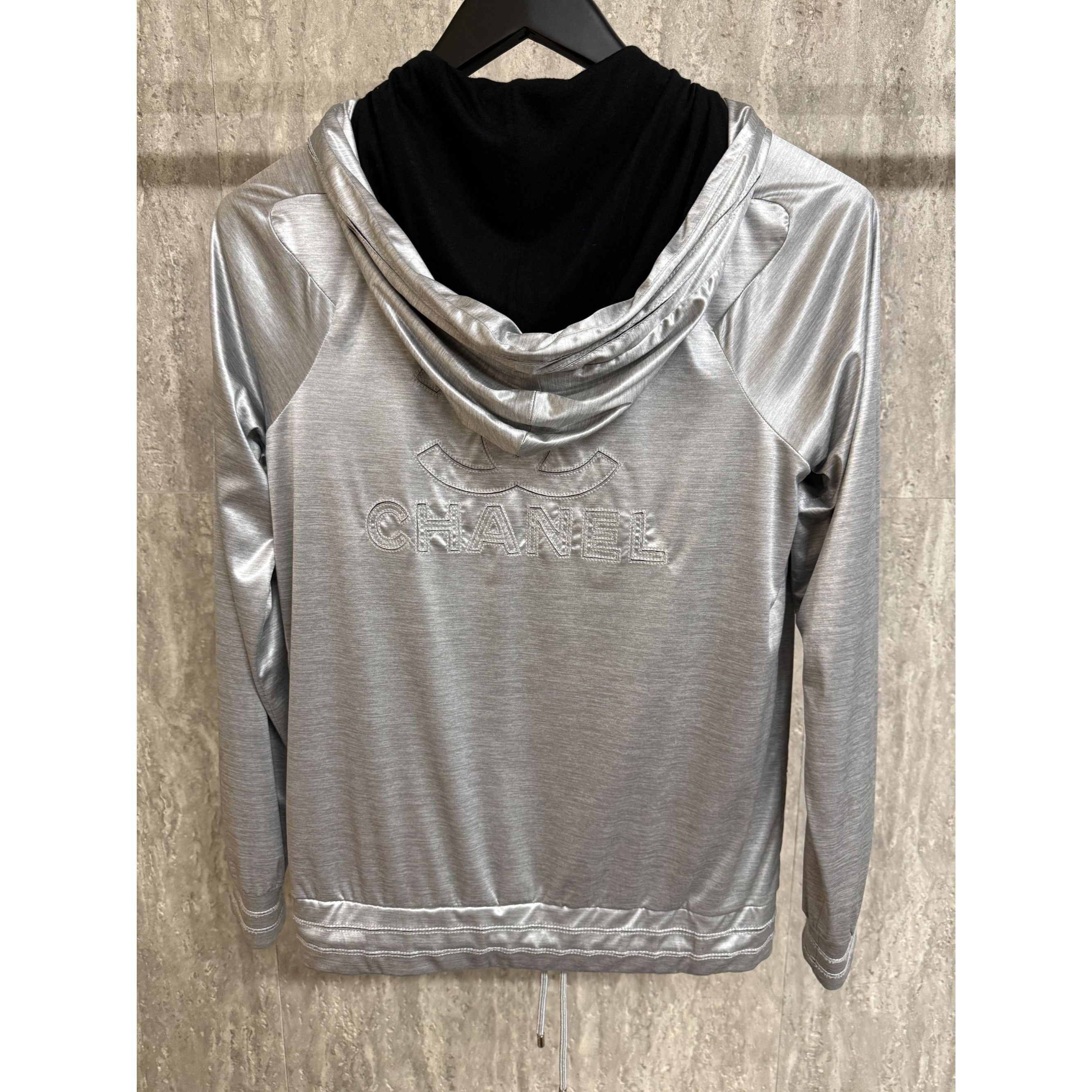Chanel Chanel Silver Hooded Jacket Size 36 Polyester & Modal Italy Size XS / US 0-2 / IT 36-38 - 2 Thumbnail