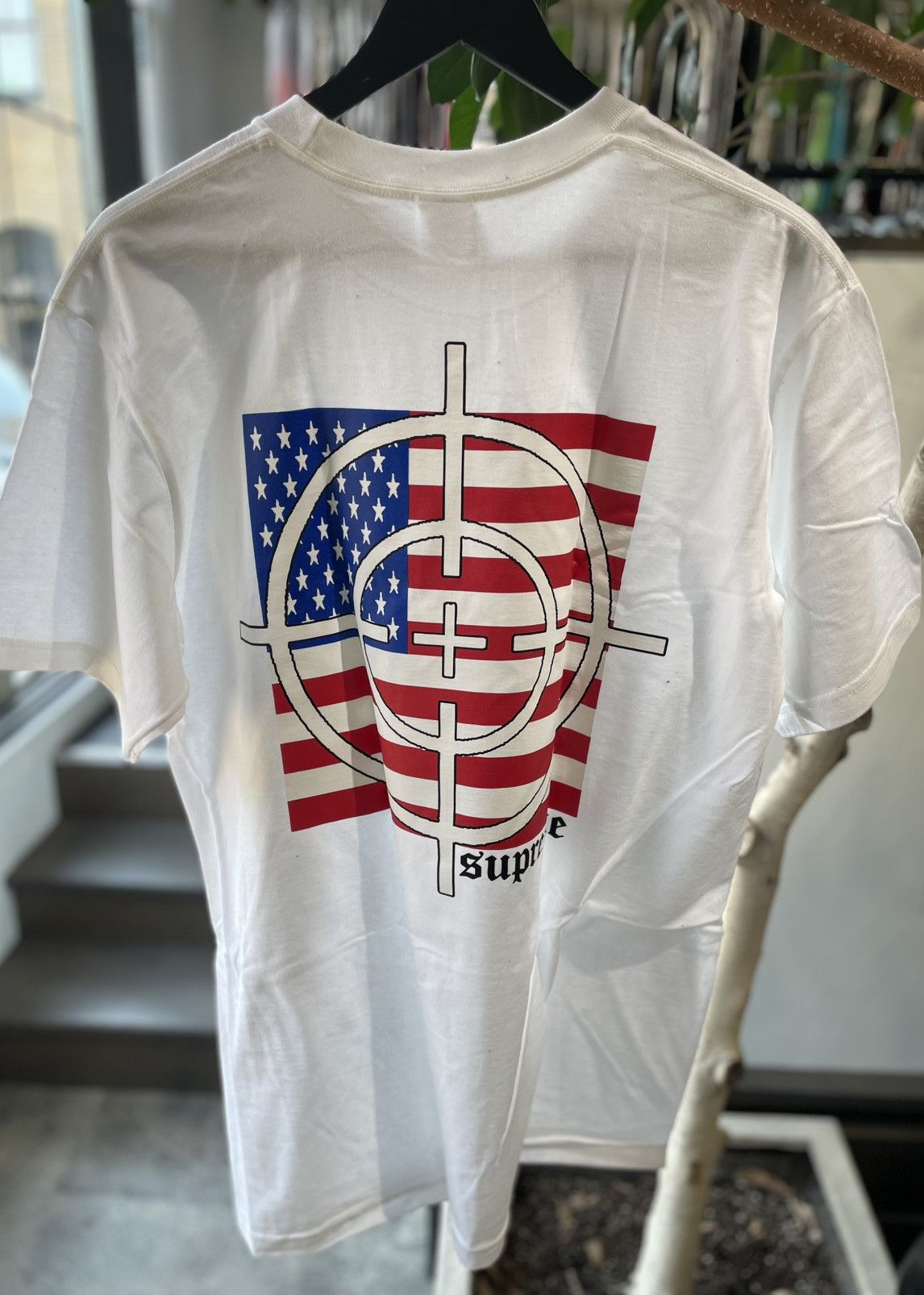 Supreme Supreme Target Tee White Size US L / EU 52-54 / 3 - 2 Thumbnail