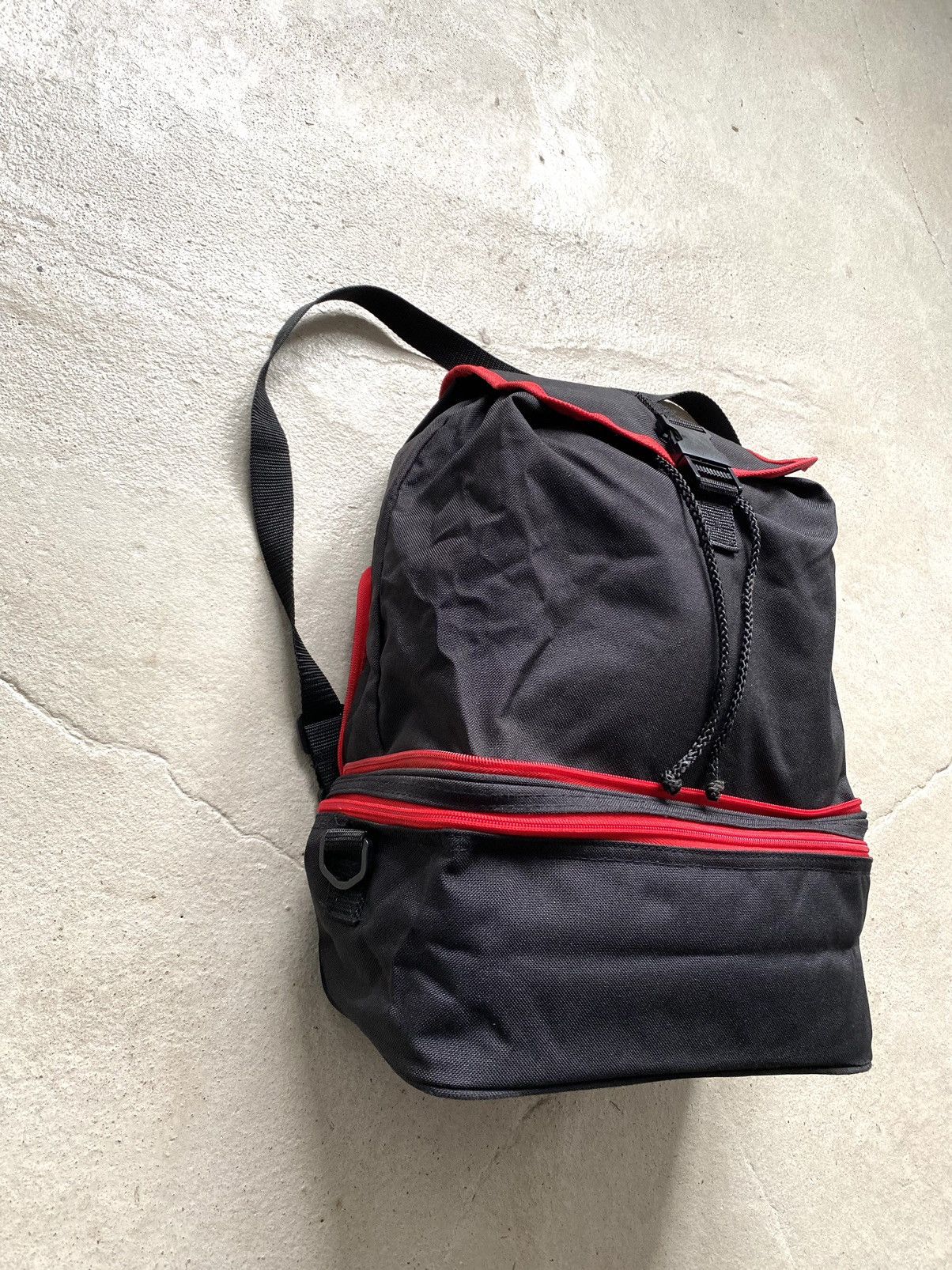 Rap Tees 90’s Rare! Vintage Marlboro Bagpack Transformer Bag Hype Size ONE SIZE - 4 Thumbnail