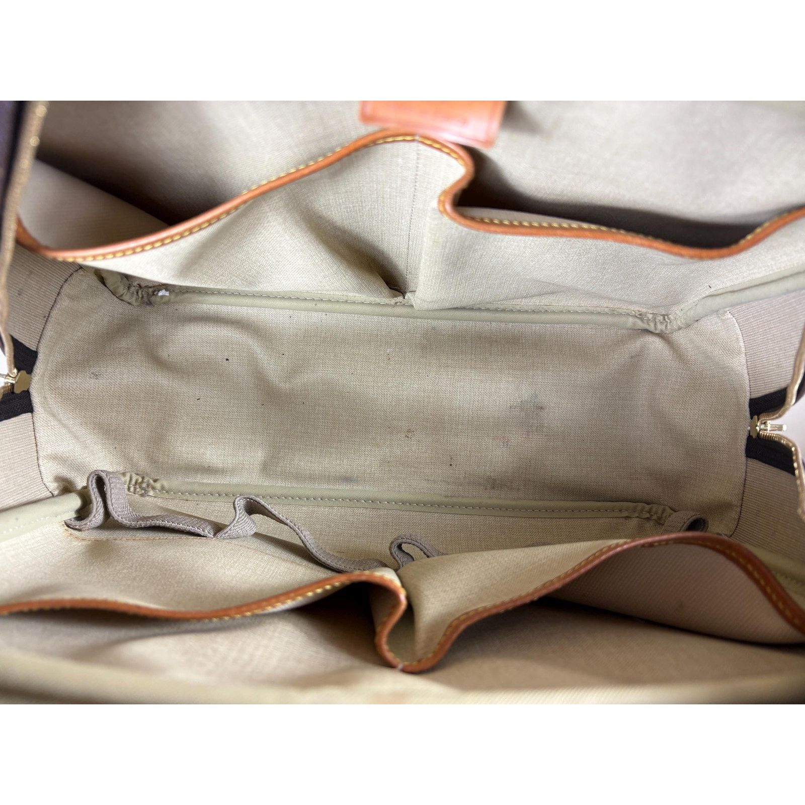 Louis Vuitton Authentic Louis Vuitton Deauville Monogram Handbag Size ONE SIZE - 8 Thumbnail