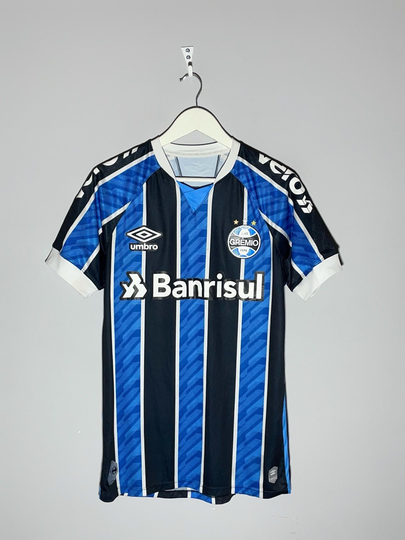 Umbro Gremio Umbro 2020 Home Y2k Streetwear Football Shirt Size US S / EU 44-46 / 1 - 1 Thumbnail