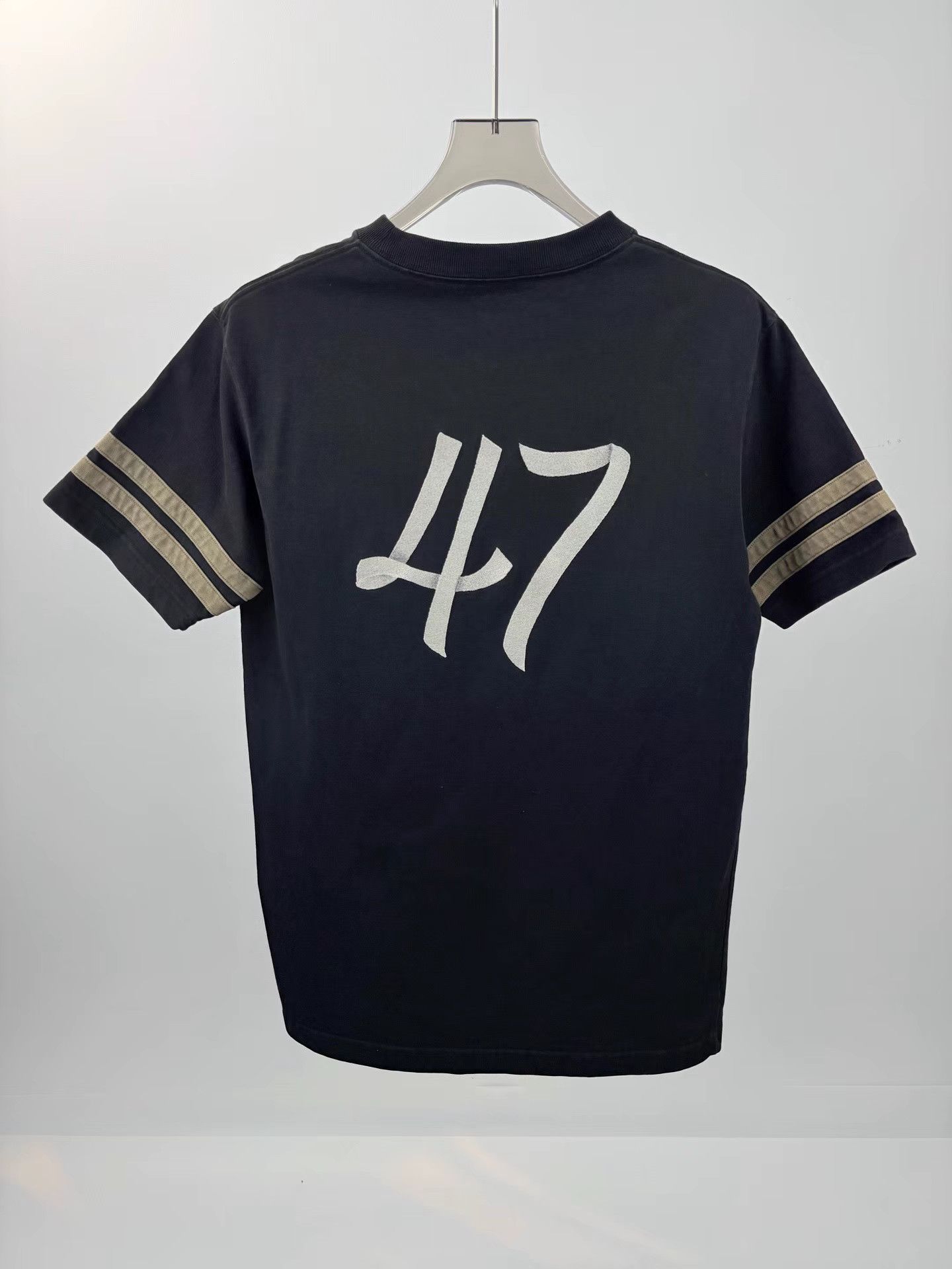Dior DIOR 47 Embroidered Logo Short Sleeve K1 Size US XS / EU 42 / 0 - 2 Thumbnail