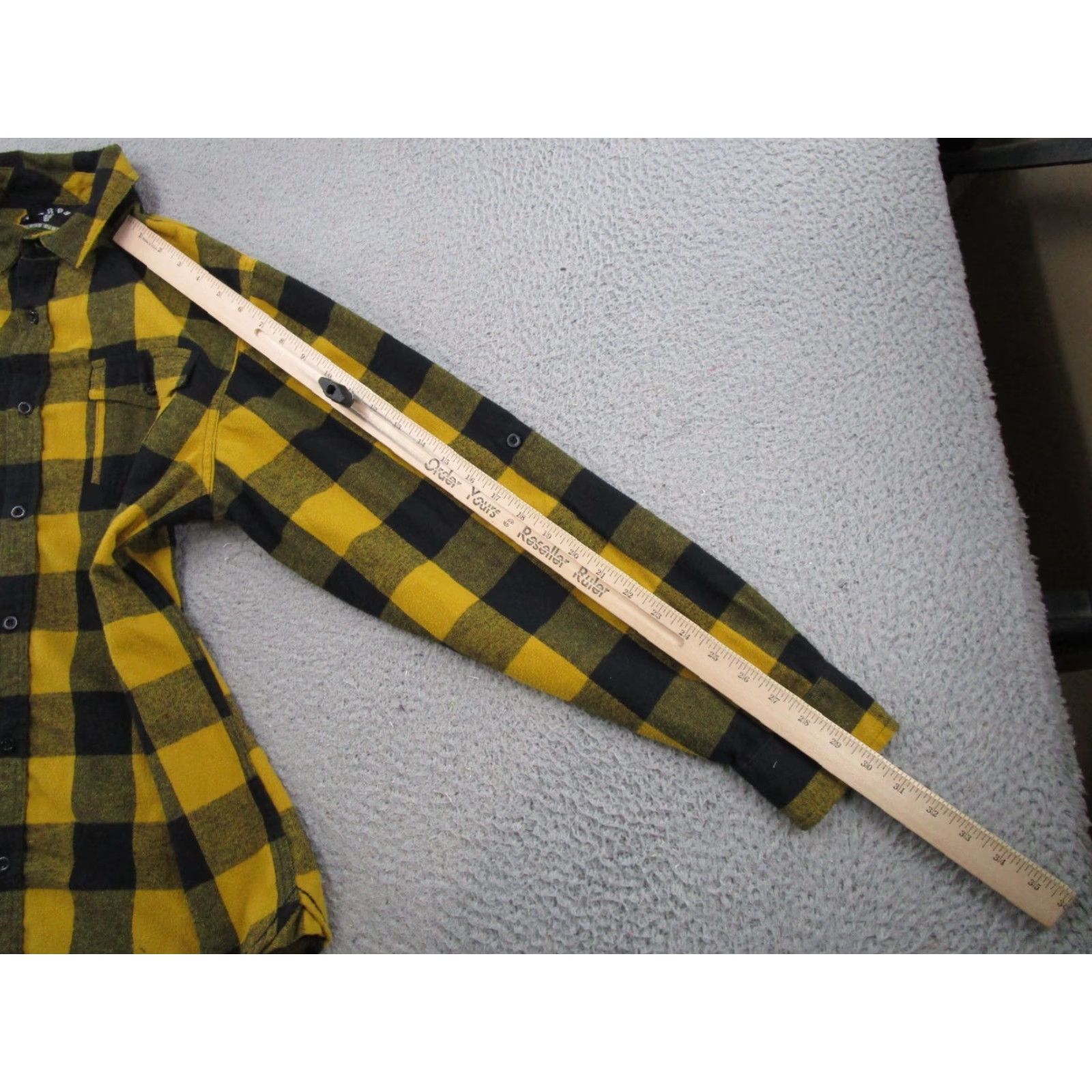 CO Torque Motorcycle Co Button-Up Shirt Mens M Flannel Yellow Black Plaid Pocketed Casual Workwear Military-Style 90s Motorcycle Theme Boys Mens? Size US M / EU 48-50 / 2 - 7 Thumbnail