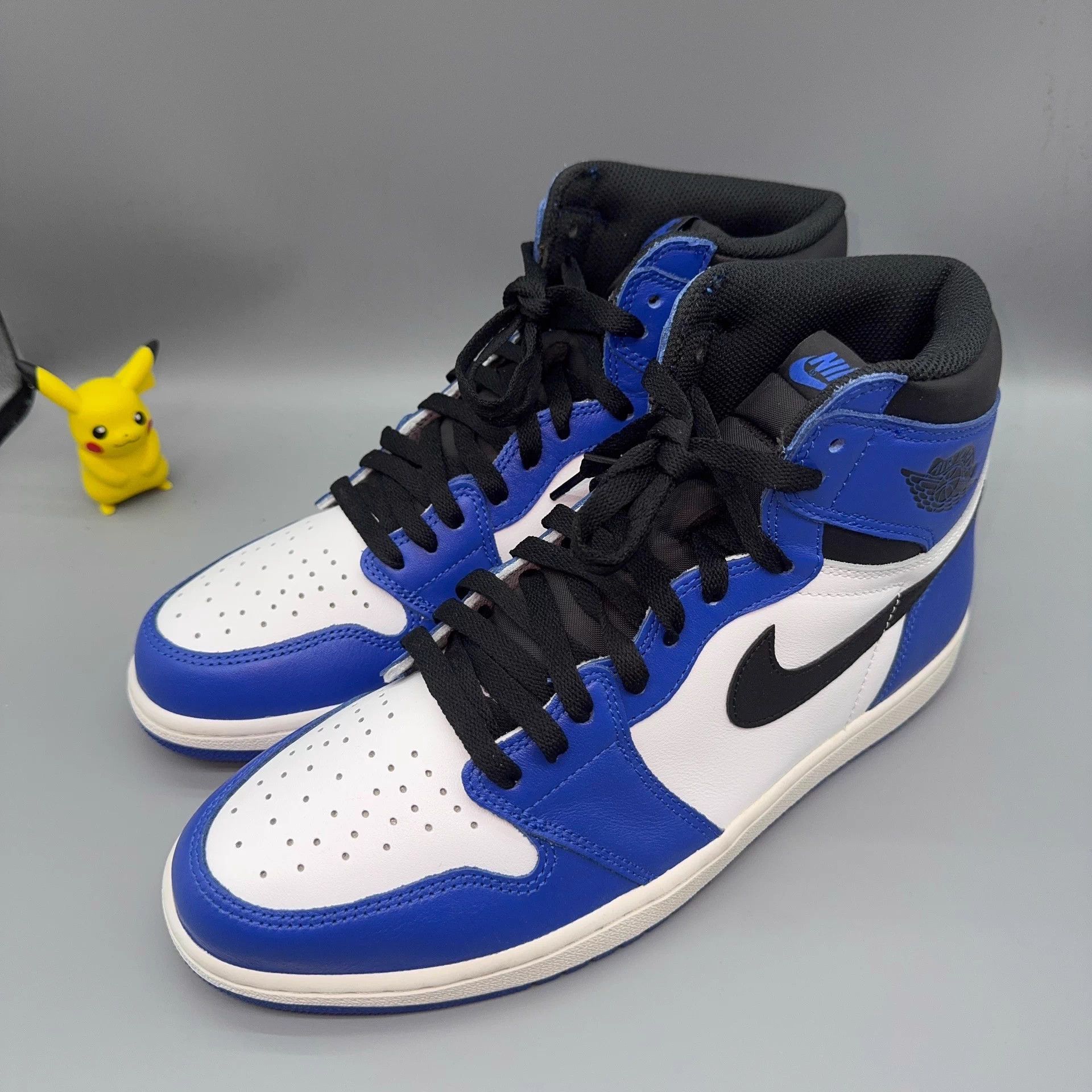 Nike Jordan AJ1 White/Blue Lightning 45 Size US 12 / EU 45 - 1 Thumbnail