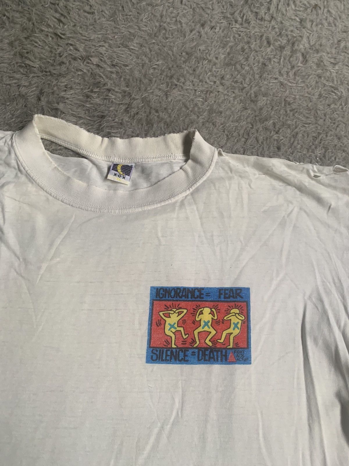 Keith Haring × Vintage Vintage Thrashed Keith Haring Tee Size US XL / EU 56 / 4 - 2 Thumbnail