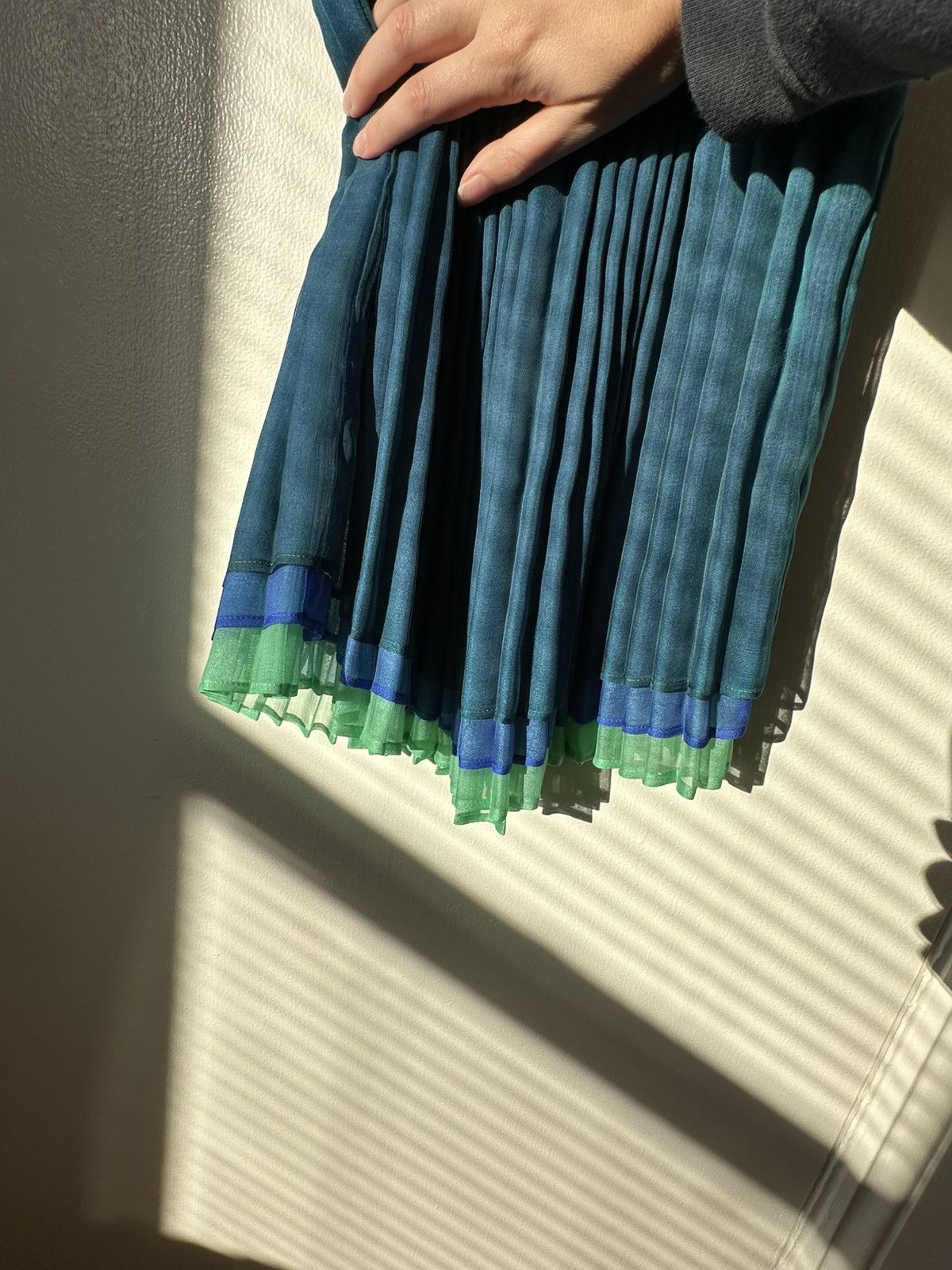Issey Miyake NWT Issey Miyake Pleated Blue Skirt Size 28" / US 6 / IT 42 - 5 Thumbnail