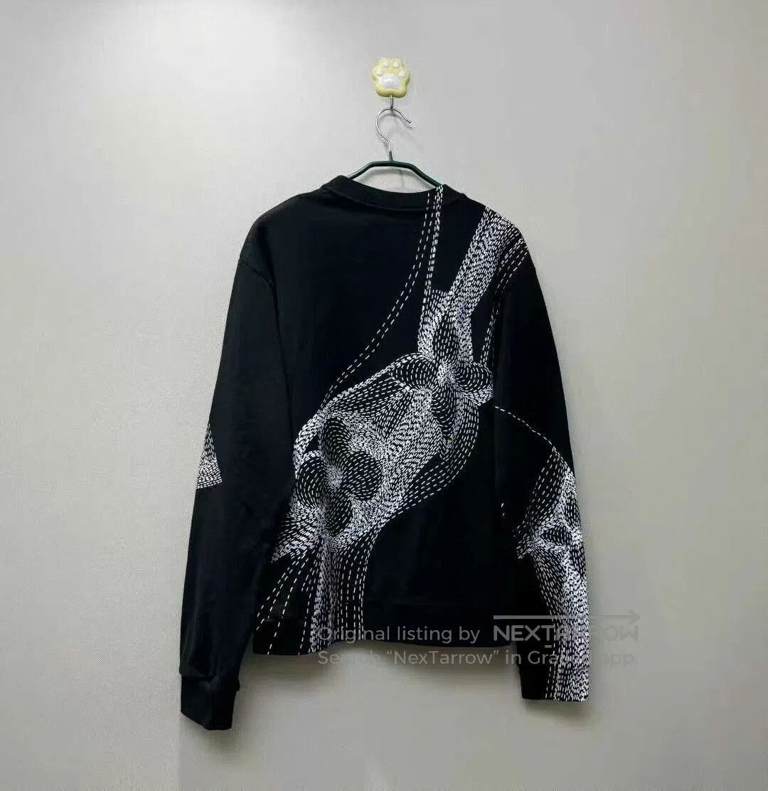 Louis Vuitton louis vuitton black floral logo sweatshirt XL. Size US XL / EU 56 / 4 - 4 Thumbnail