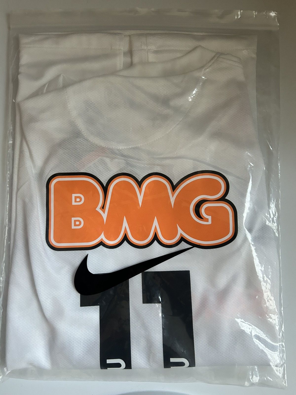 Nike 2012/13 santos home kit NEYMAR JR#11 Size US L / EU 52-54 / 3 - 4 Thumbnail