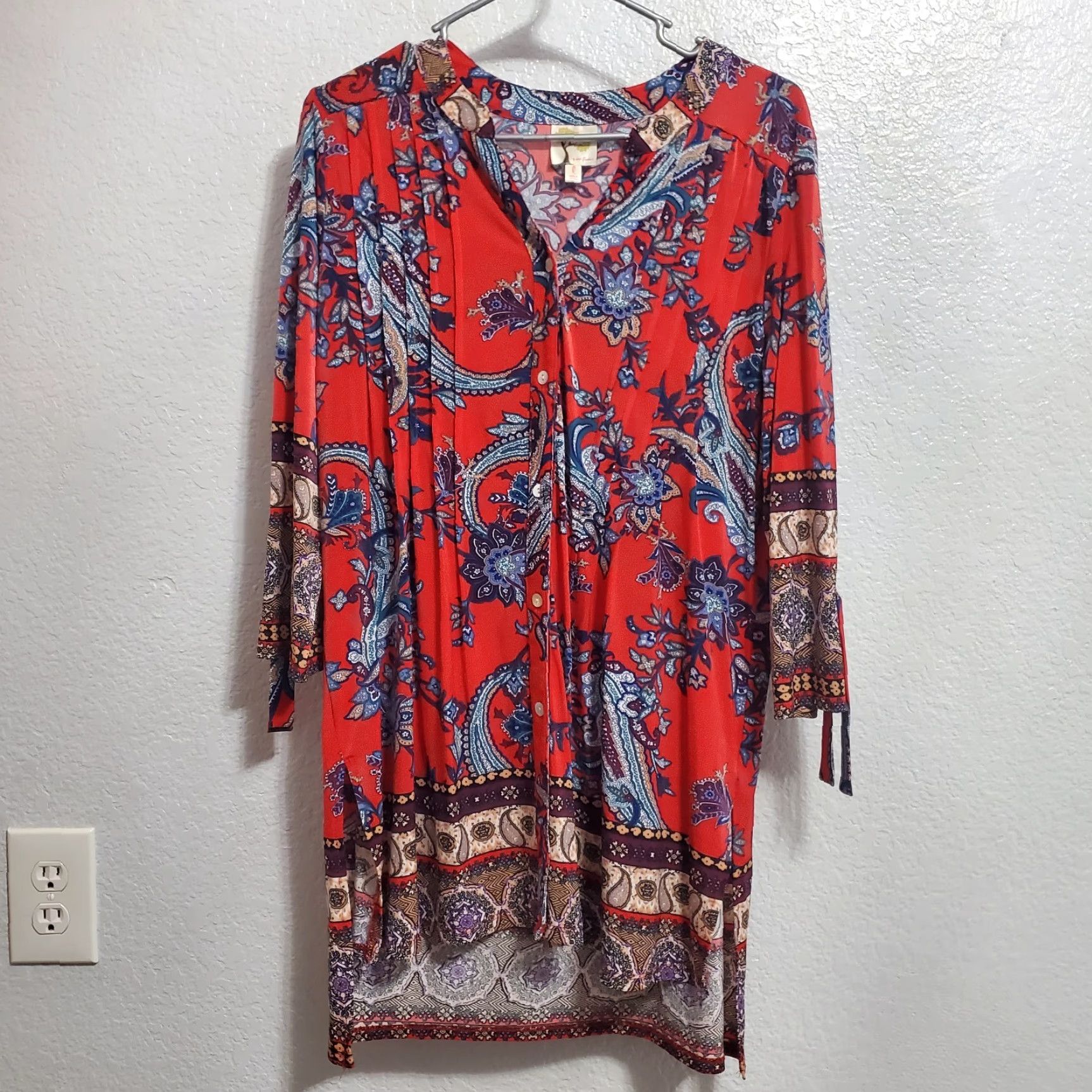 Vintage Fig and Flower Blouse Women L Red Floral Paisley Pleated V Neck Button Up Boho Tunic Red Boho Women's Shirt Size L / US 10 / IT 46 - 2 Thumbnail