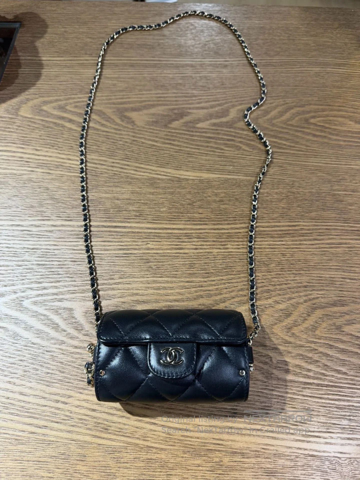 Chanel Chanel Black Quilted Mini Chain Bag. Size ONE SIZE - 1 Thumbnail