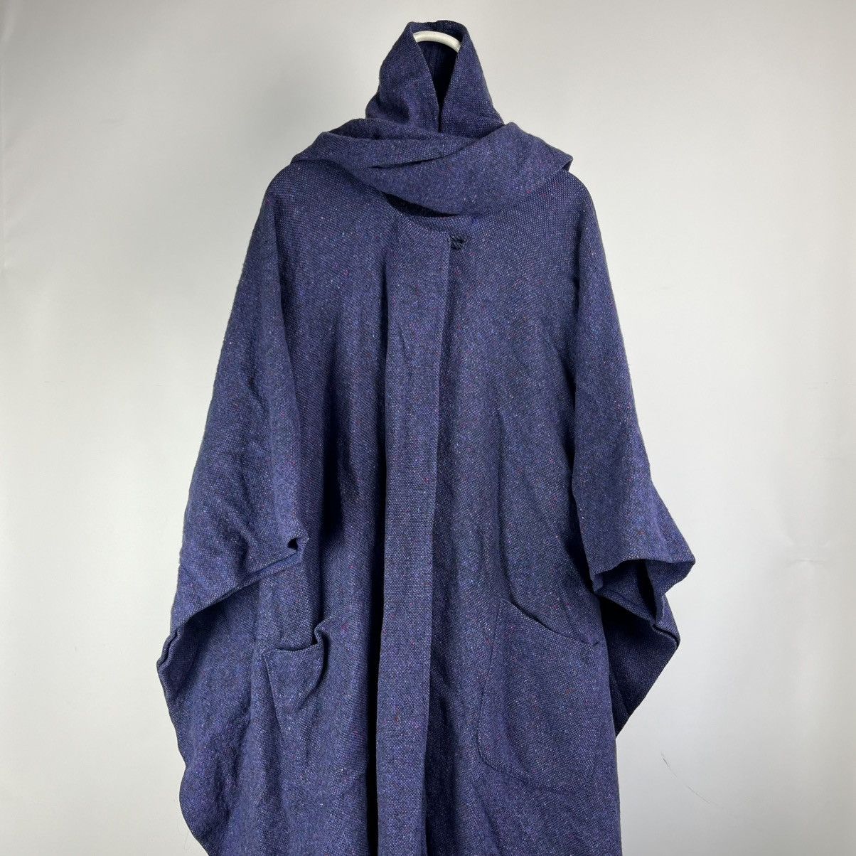 Vintage Jimmy Hourihan Wool Cape Cloak Hooded Tie Neck Poncho Shawl Size US XXL / EU 58 / 5 - 1 Thumbnail