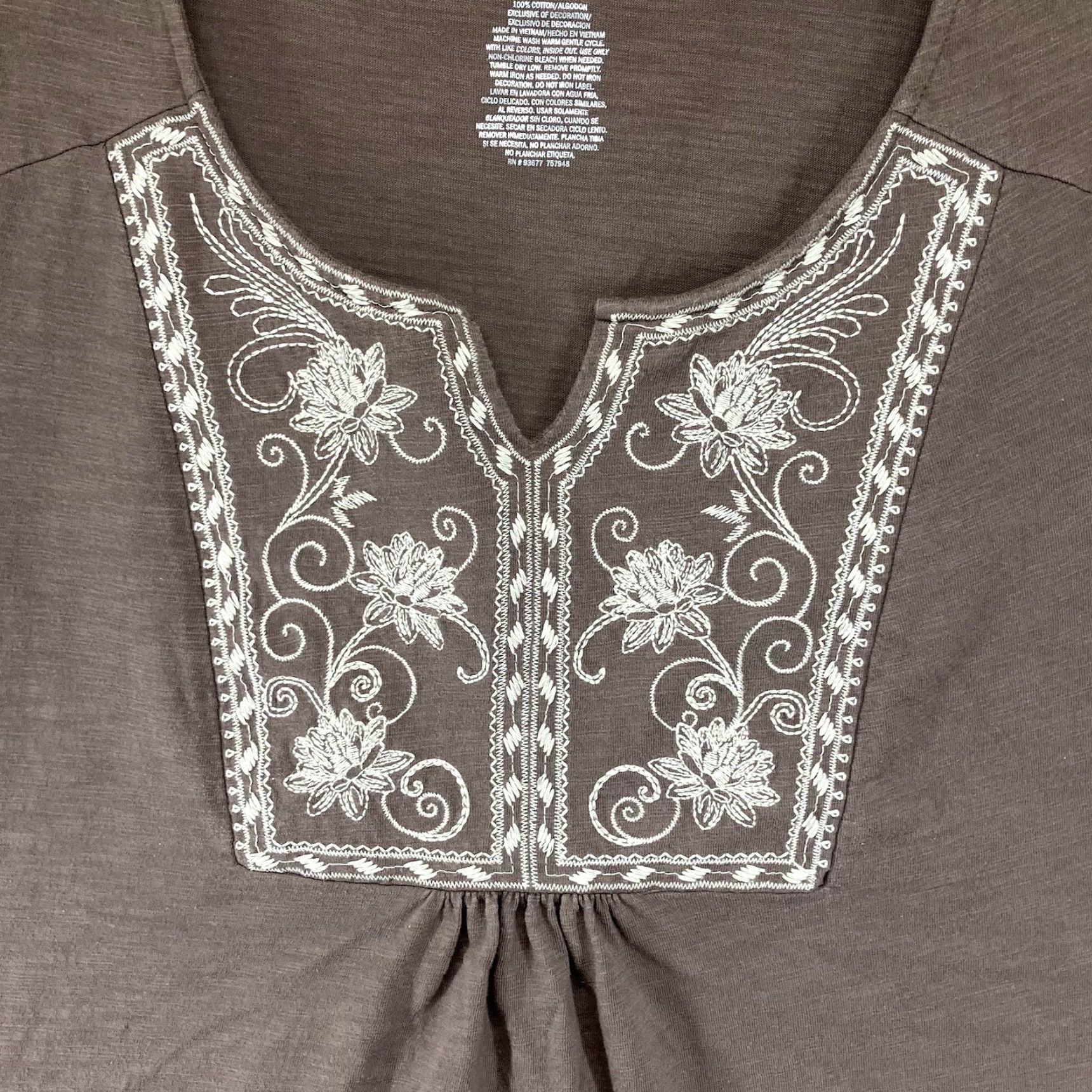 Vintage St. John's Bay Women's T-Shirt 1X Brown Embroidered Daisy Knit Top 100% Cotton Short Sleeve Pullover All Seasons Womens Size XL / US 12-14 / IT 48-50 - 3 Thumbnail