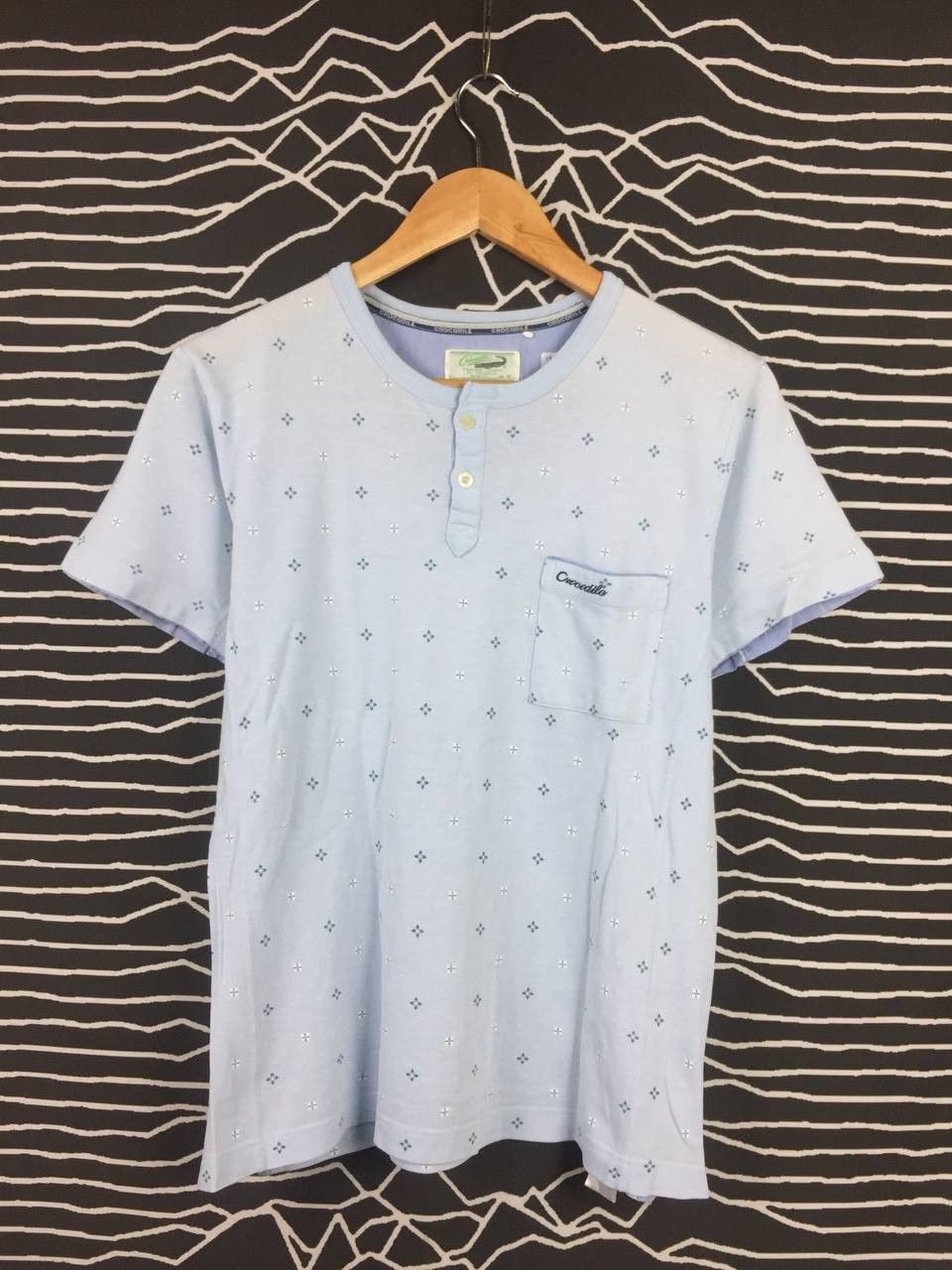 Vintage Vtg Crocodile Casual Light Blue Patterned Henley Tee Size US S / EU 44-46 / 1 - 1 Thumbnail