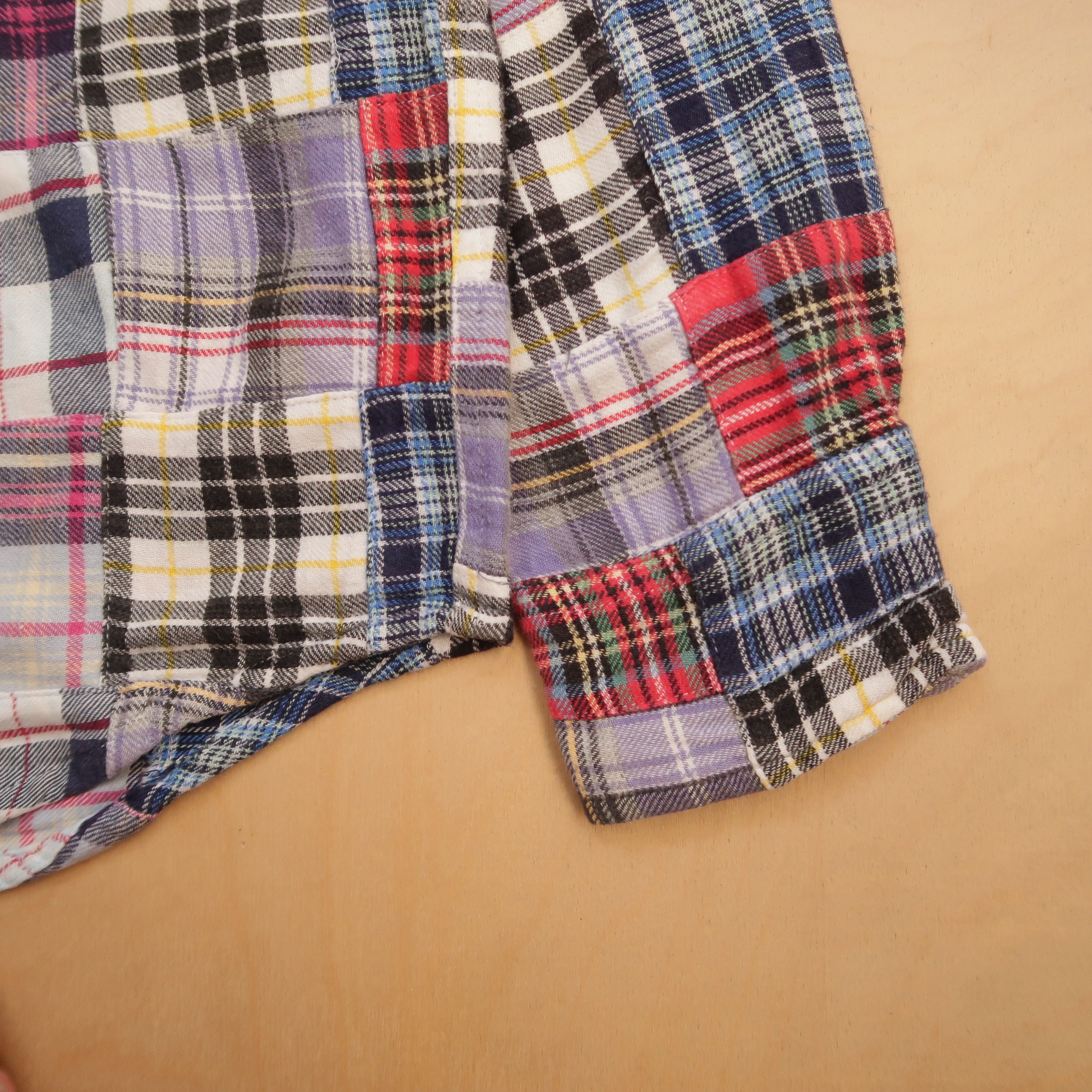 Beams Plus 1990s Beams Kingdom Patchwork Rebuild Shirt Flannel Needles Size US L / EU 52-54 / 3 - 10 Thumbnail