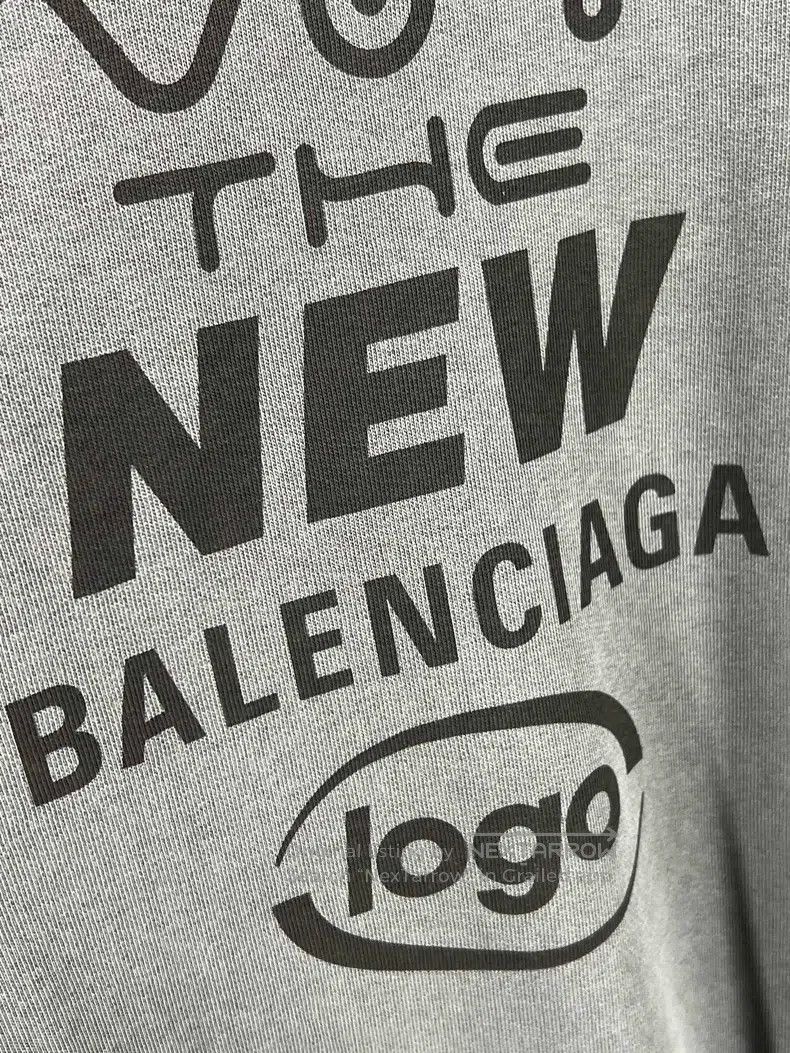 Balenciaga Balenciaga Men's Grey Cotton Vintage Printed Crewneck Swea Size US XS / EU 42 / 0 - 3 Thumbnail
