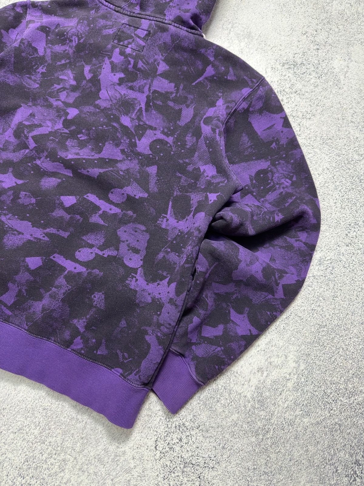Oakley VINTAGE OAKLEY ALL OVER PRINT PURPLE ZIP UP HOODIE Y2K Size US L / EU 52-54 / 3 - 15 Thumbnail