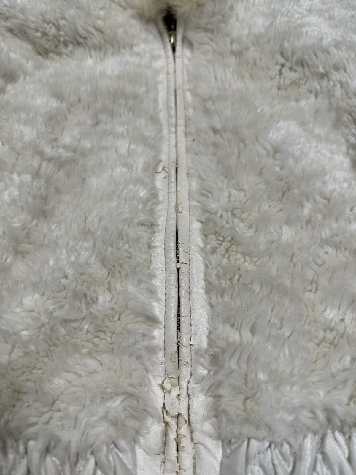 If Six Was Nine × Japanese Brand × Le Grande Bleu (L.G.B.) Vintage Y2K Faux Fur Beige Bomber Jacket Japanese Style Size US S / EU 44-46 / 1 - 5 Thumbnail