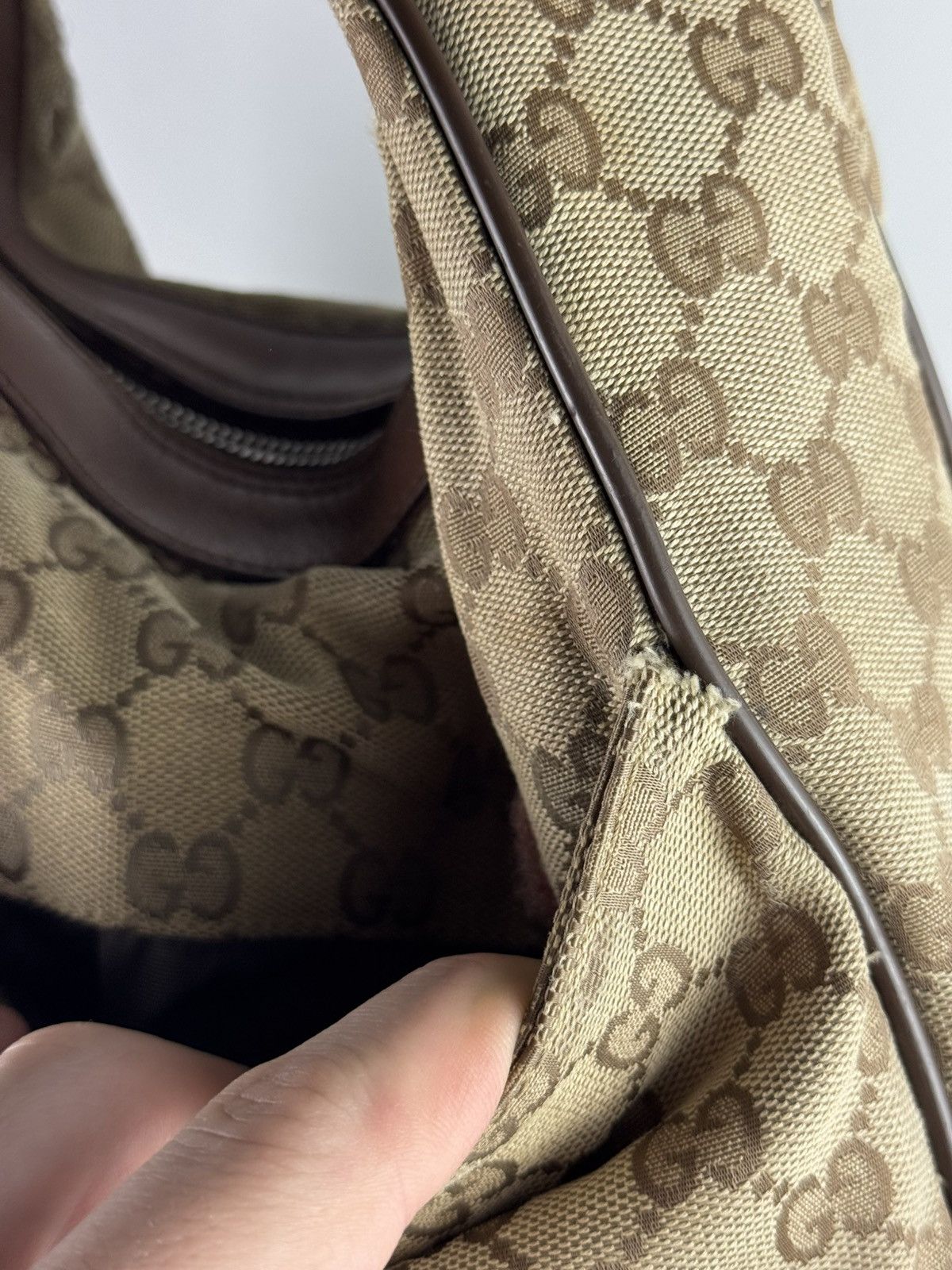 Gucci Vintage Gucci GG Shoulder Canvas Leather Bag Beige 019-0533 Size ONE SIZE - 21 Thumbnail