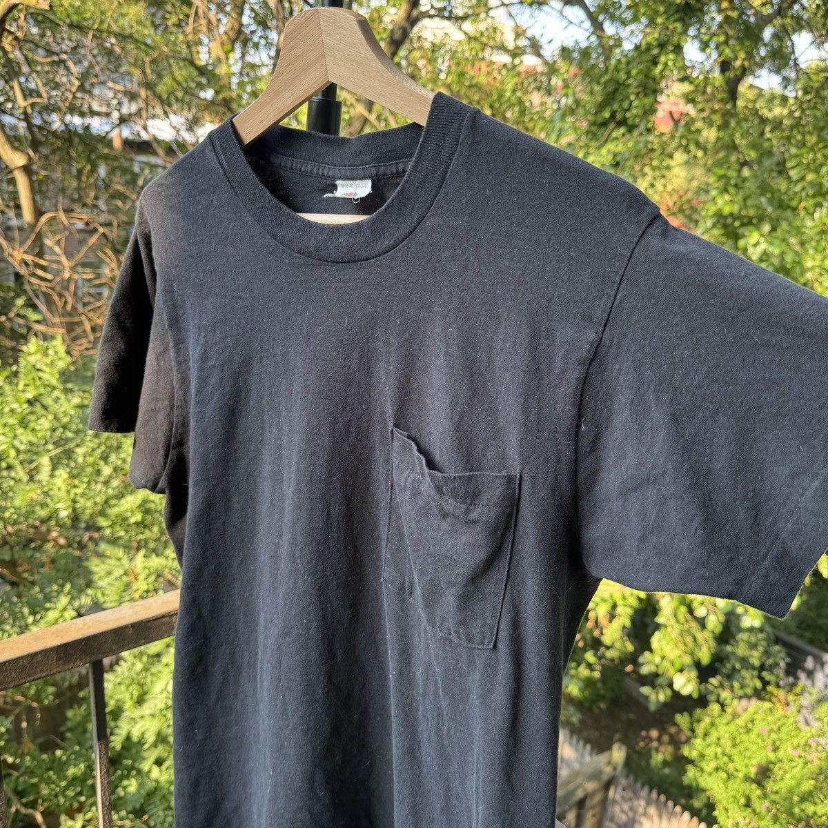 Vintage 80s Black Blank Pocket Shirt Paper Thin ERD Grunge Size US M / EU 48-50 / 2 - 5 Thumbnail