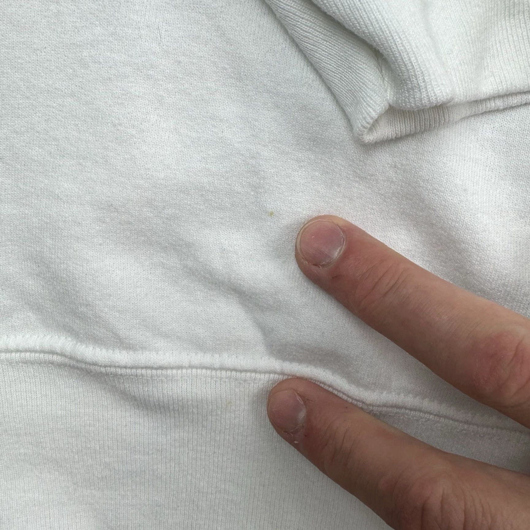 Fruit Of The Loom VINTAGE Fruit of the Loom Sweatshirt Men Large White Nature USA 2005 Y2K Pullover Size US L / EU 52-54 / 3 - 6 Thumbnail