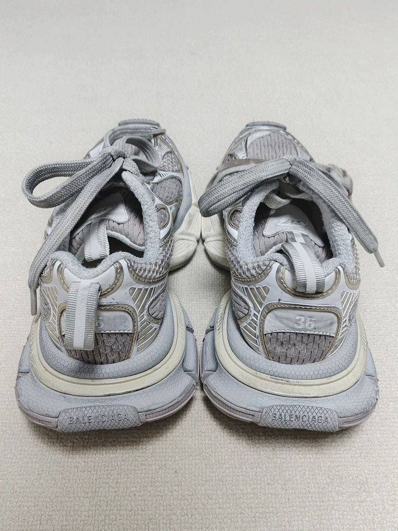 Balenciaga size 36 Low-cut lace-up shoes 2502-Nextarrow