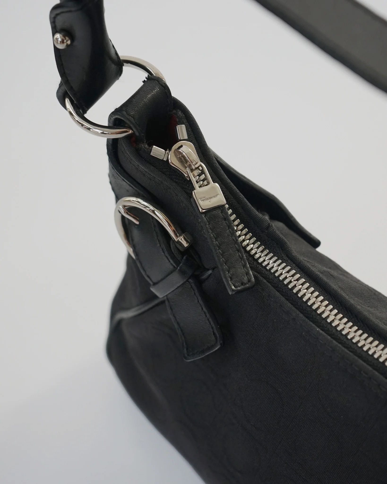 Salvatore Ferragamo Vintage Ferragamo One Shoulder Bag Size ONE SIZE - 4 Thumbnail