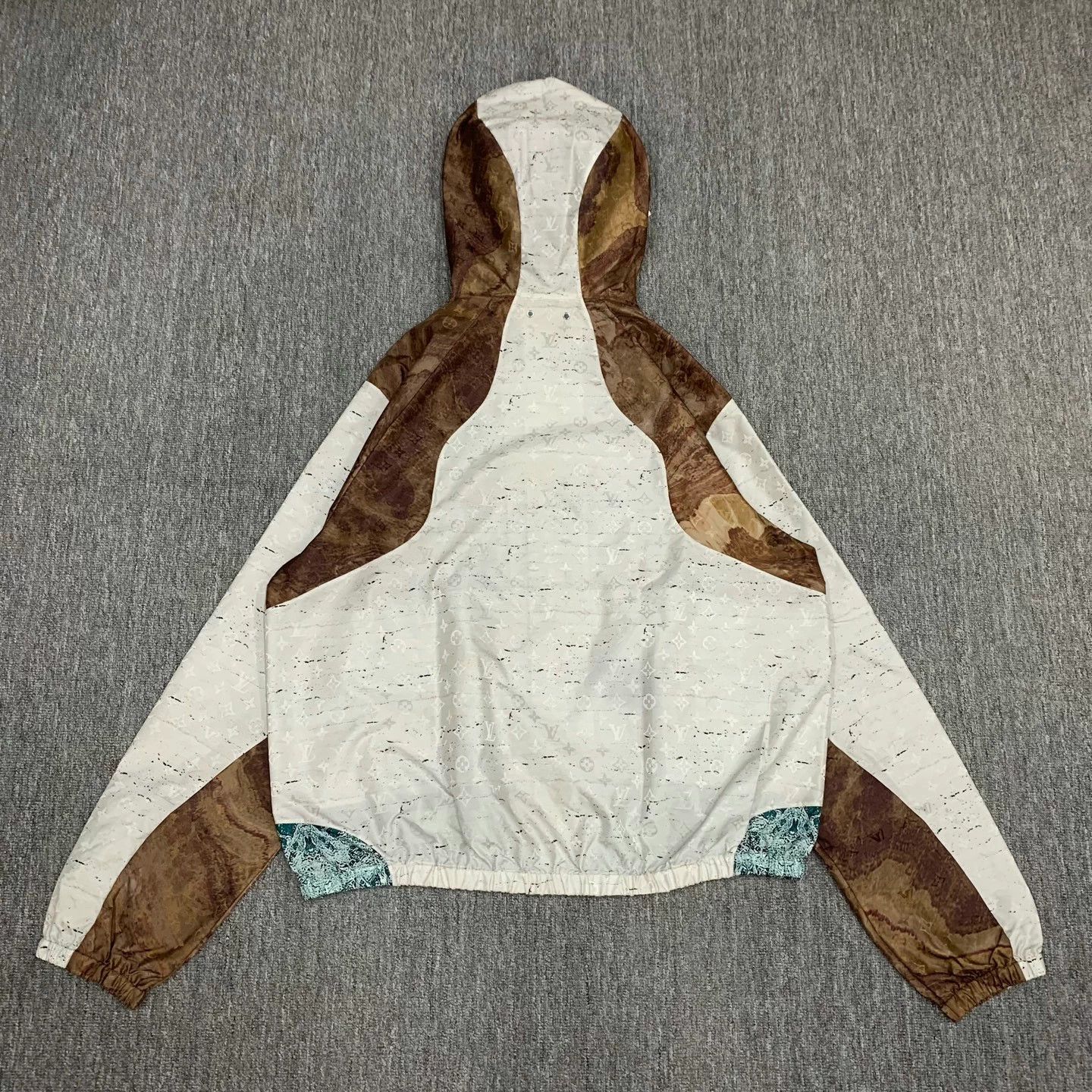 Louis Vuitton LV marble monogram logo all-over print windbreaker jacket Size 3XL / US 20-22 - 2 Thumbnail