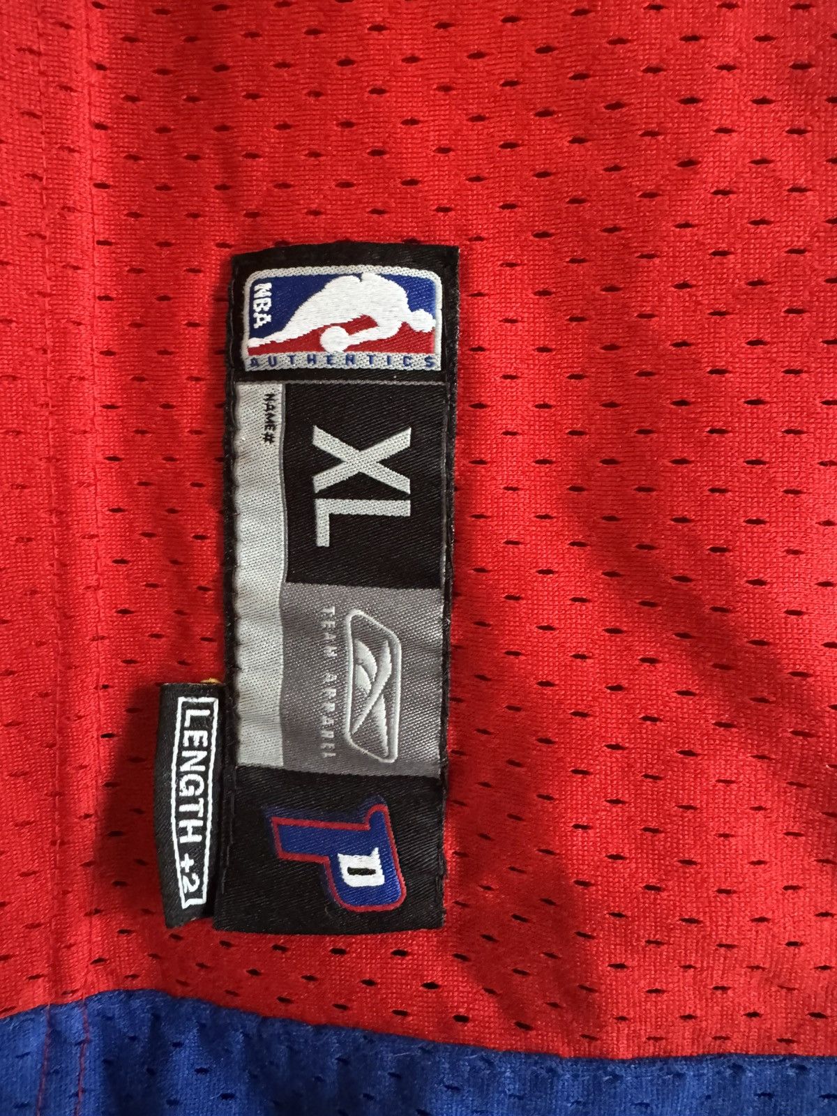 NBA × Reebok Rip Hamilton Pistons Jersey Size US XL / EU 56 / 4 - 2 Thumbnail