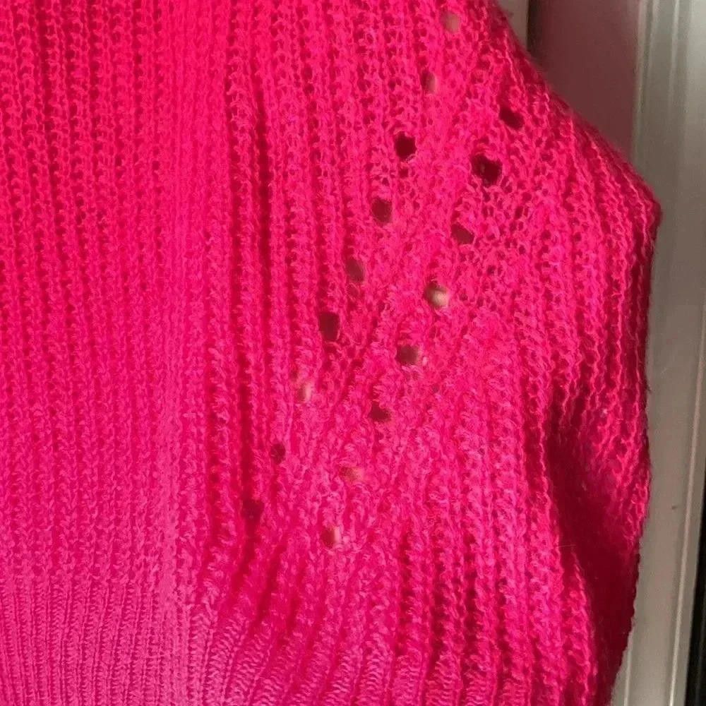 Designer Trendy Knit Sweater in Bright Pink Size S / US 4 / IT 40 - 5 Thumbnail