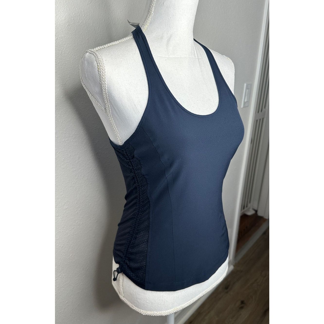 Athleta Athleta Navy Blue Mesh Racerback Tank Top XXS Size XXS / US 00 / IT 34 - 1 Thumbnail