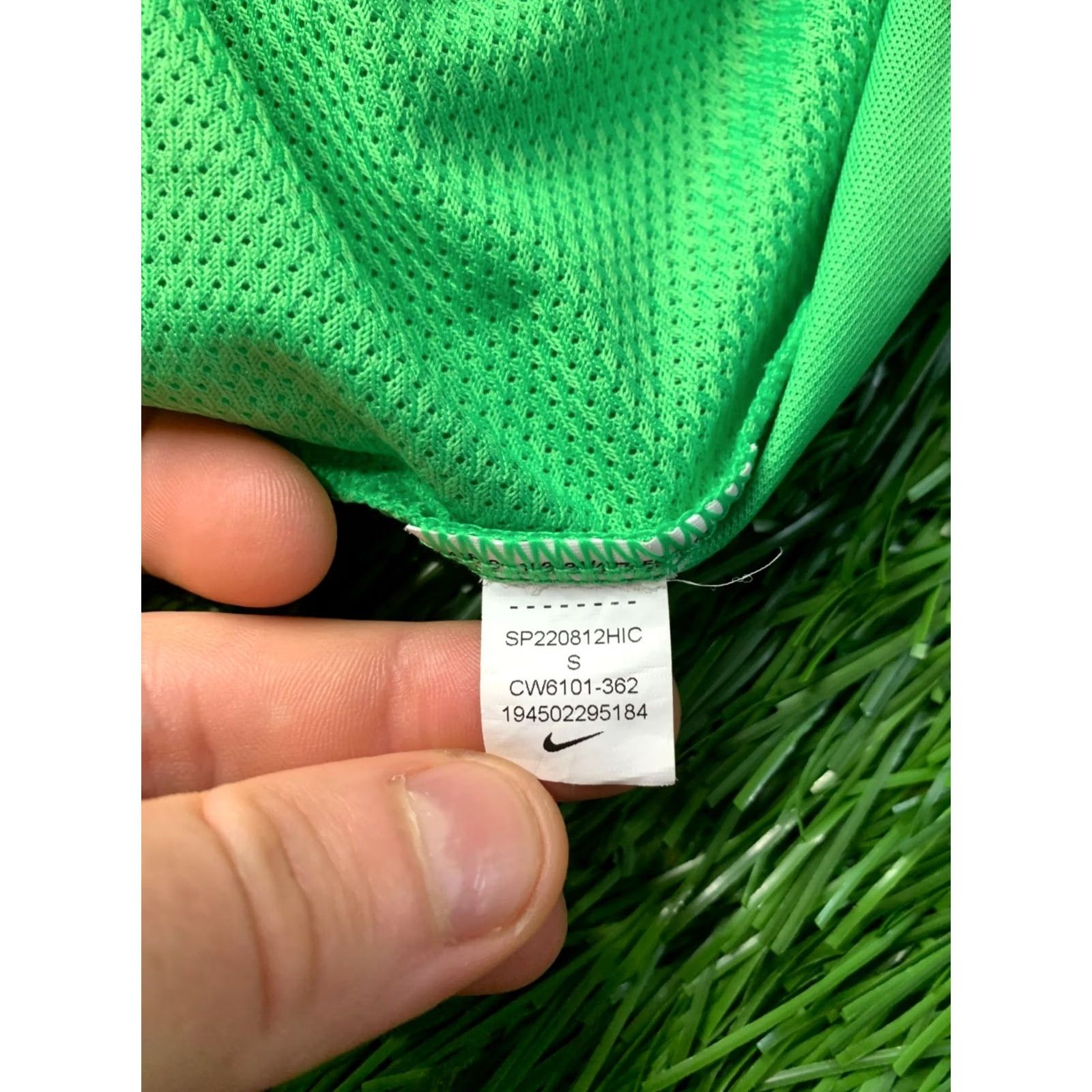 Nike Nike Academy Dri-FIT Shirt Men S Green/White Football Jersey Short Sleeve T-Shirt 2022 Nike Dri-FIT Size US S / EU 44-46 / 1 - 6 Thumbnail