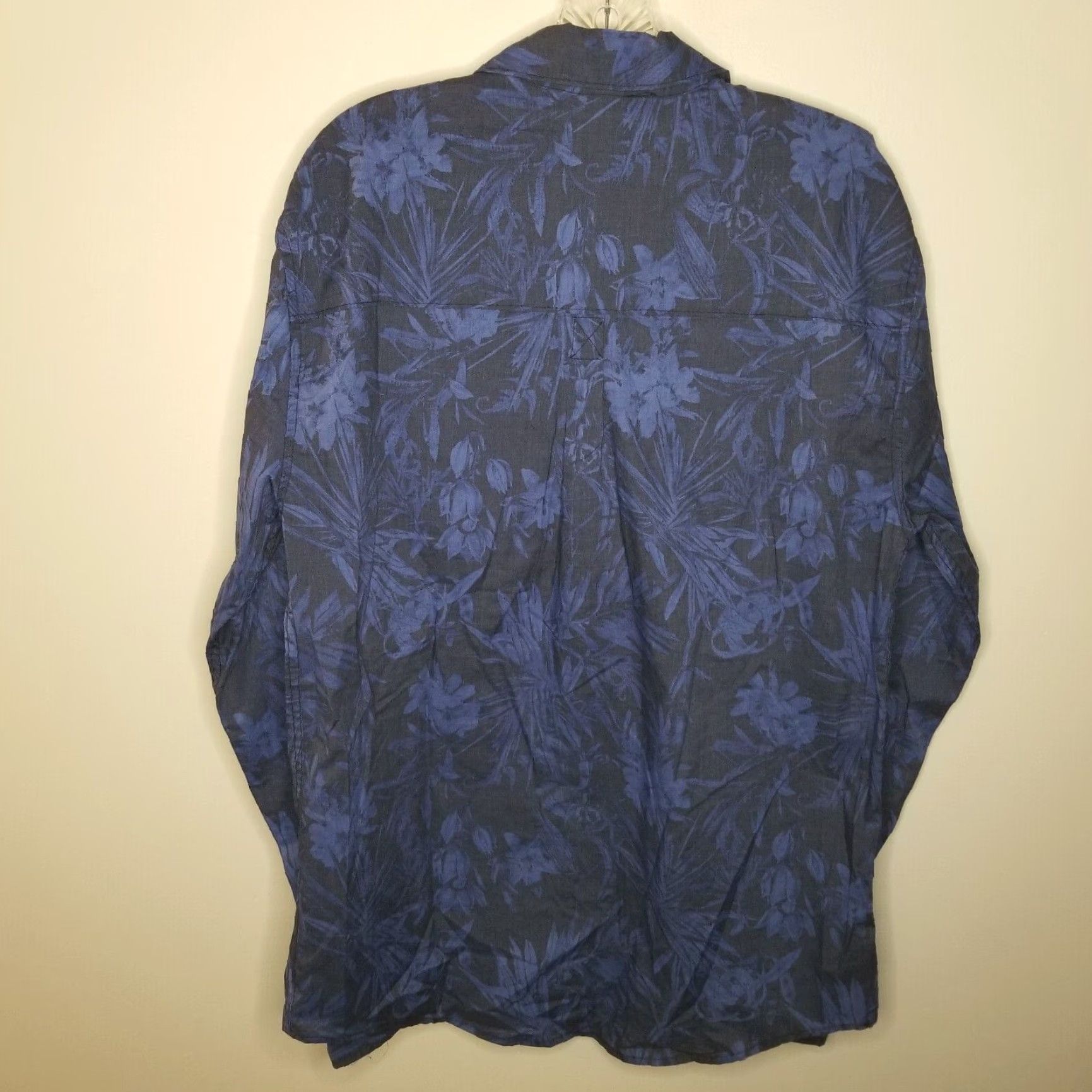 Vintage DC Skateboarding Shirt Mens Long Sleeve Button-Up Floral Blue L Size Size US L / EU 52-54 / 3 - 4 Thumbnail