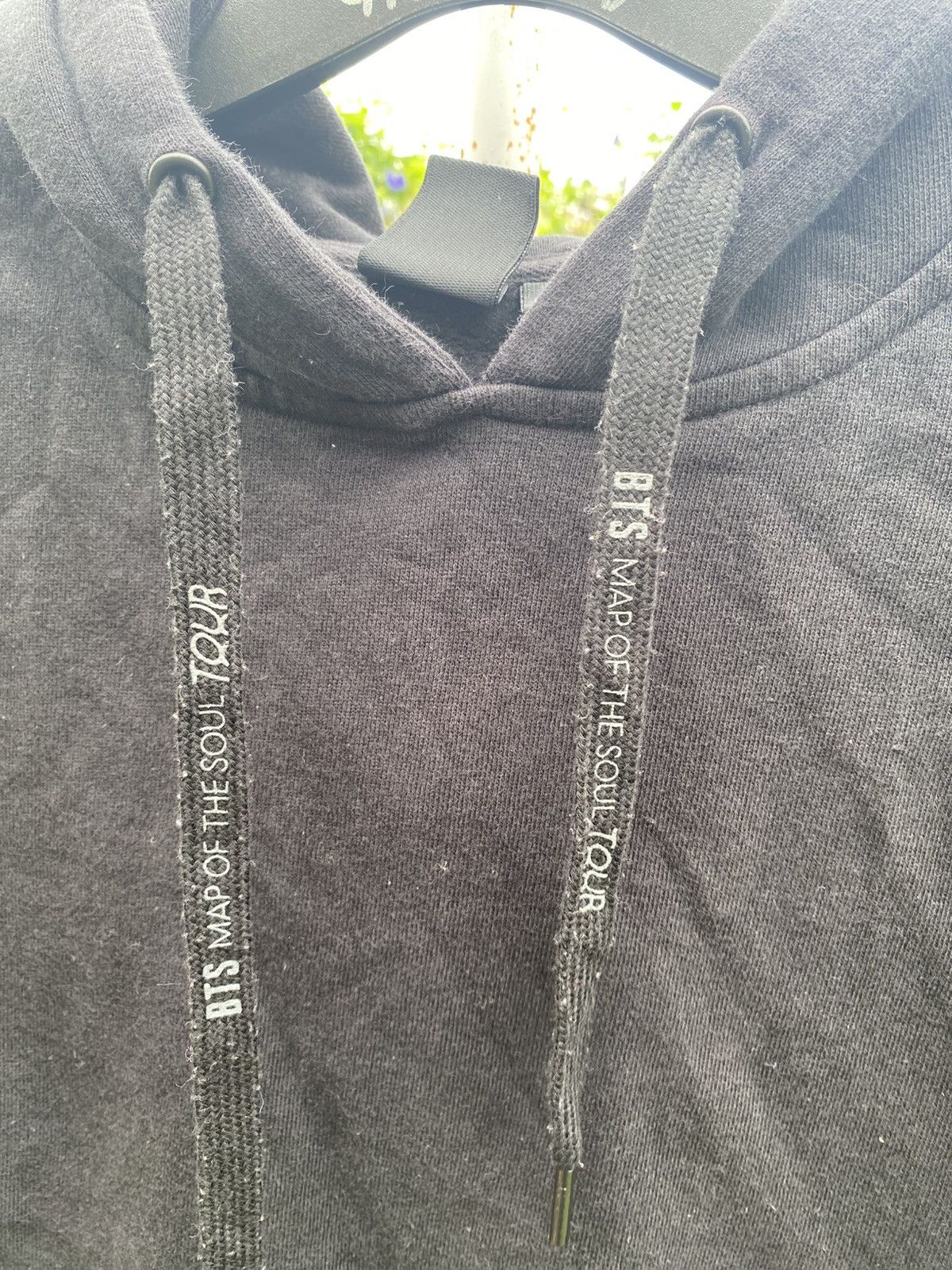Band Tees BTS MAP OF THE SOUL TOUR HOODIE Size US M / EU 48-50 / 2 - 3 Thumbnail