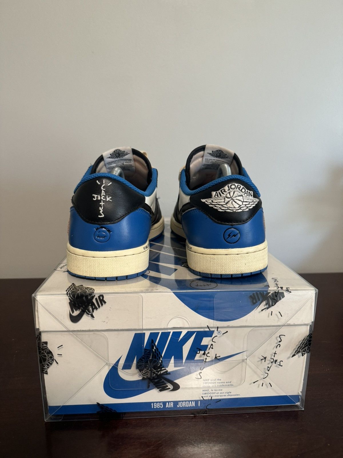 Jordan Brand Travis Scott Fragment Jordan 1 Low Size 11 Size US 11 / EU 44 - 5 Thumbnail